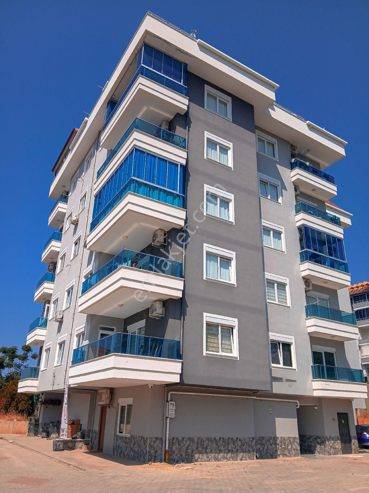 Satılık 2+1 - Ayrı Mutfak - Geniş Kullanışlı Daire -çıplaklı Mh