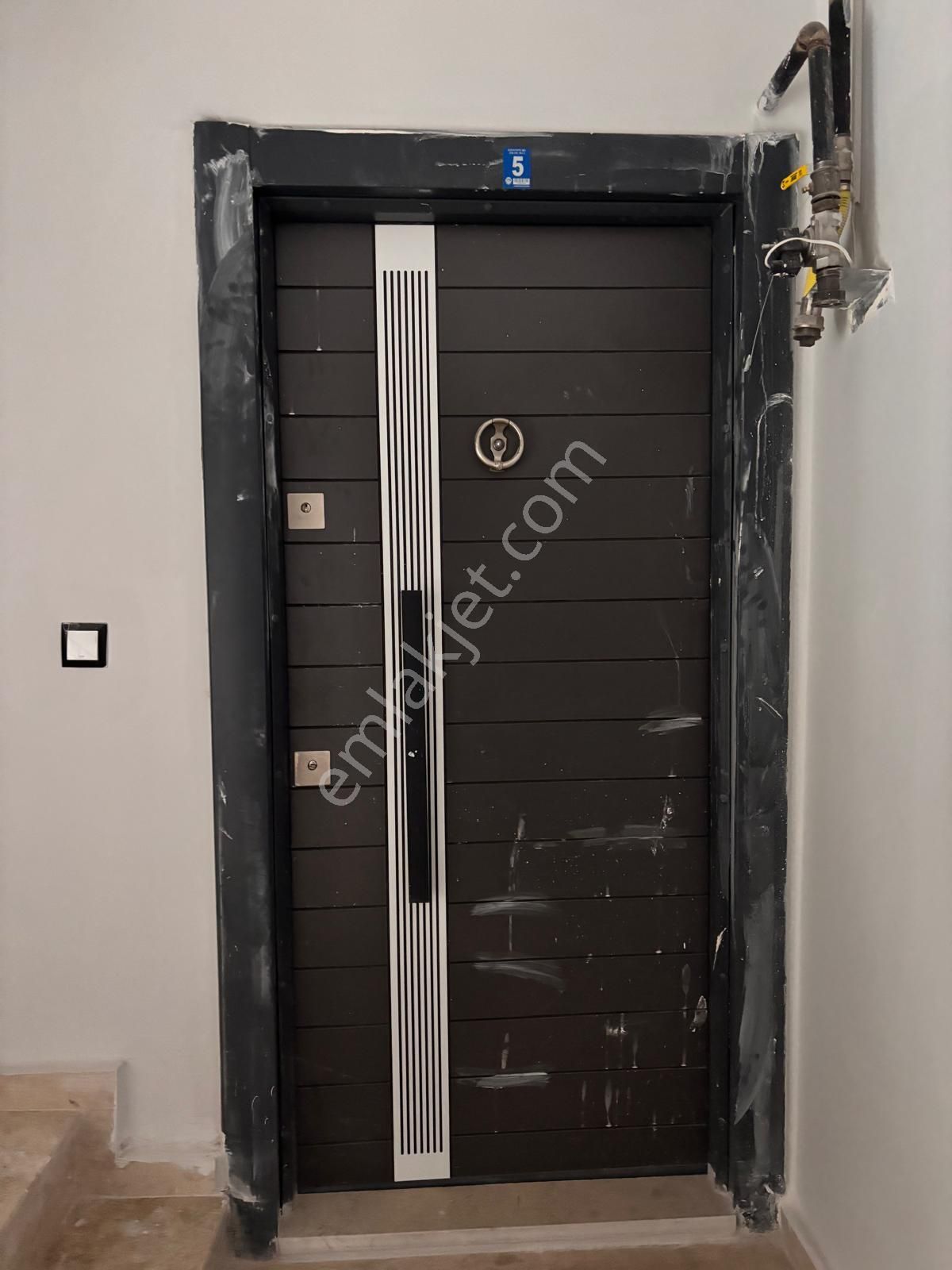 Esentepe Çok Güzel Konumda Geniş 2+1 Daireler - Görsel 29