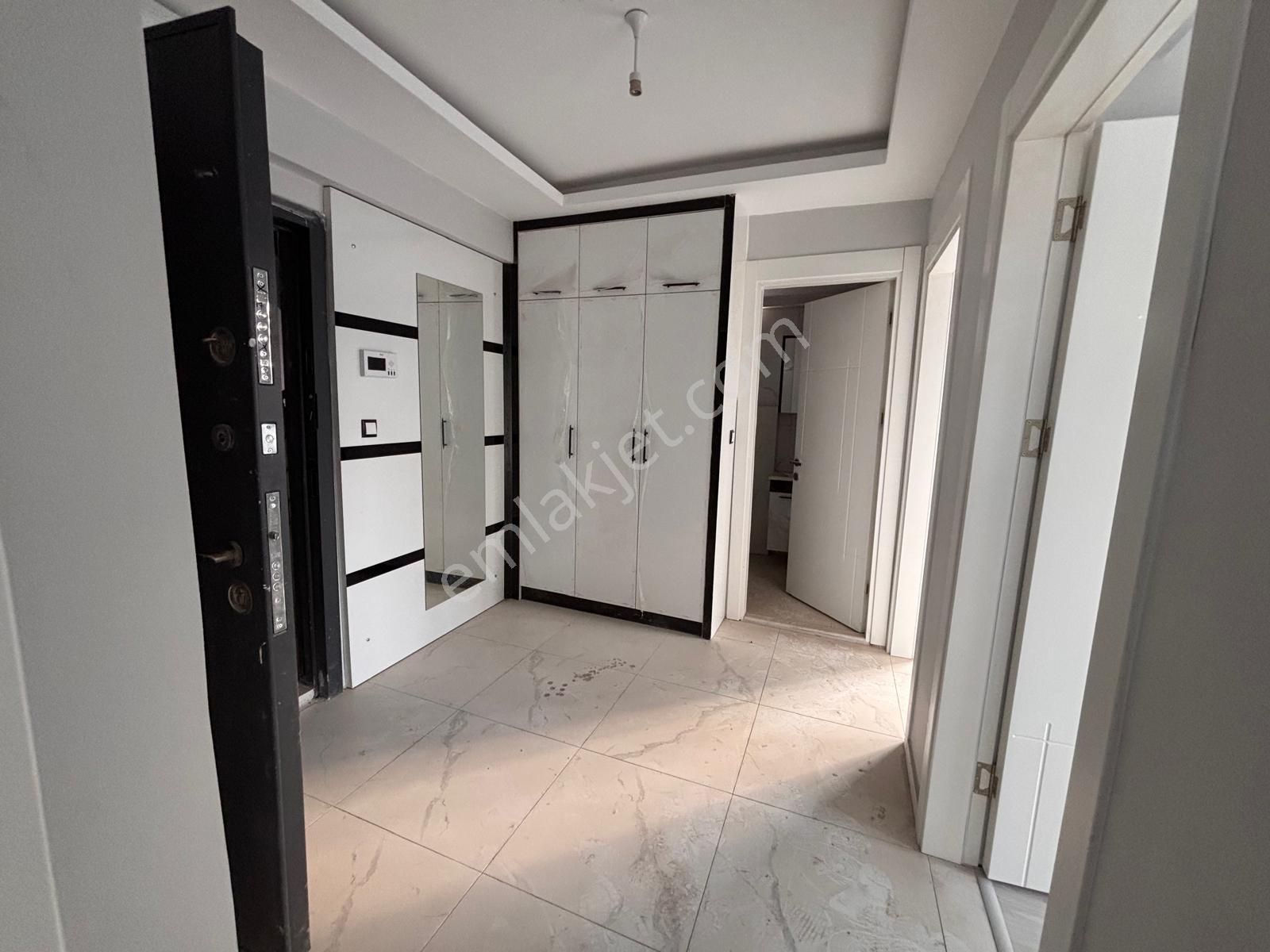 Esentepe Çok Güzel Konumda Geniş 2+1 Daireler - Görsel 17