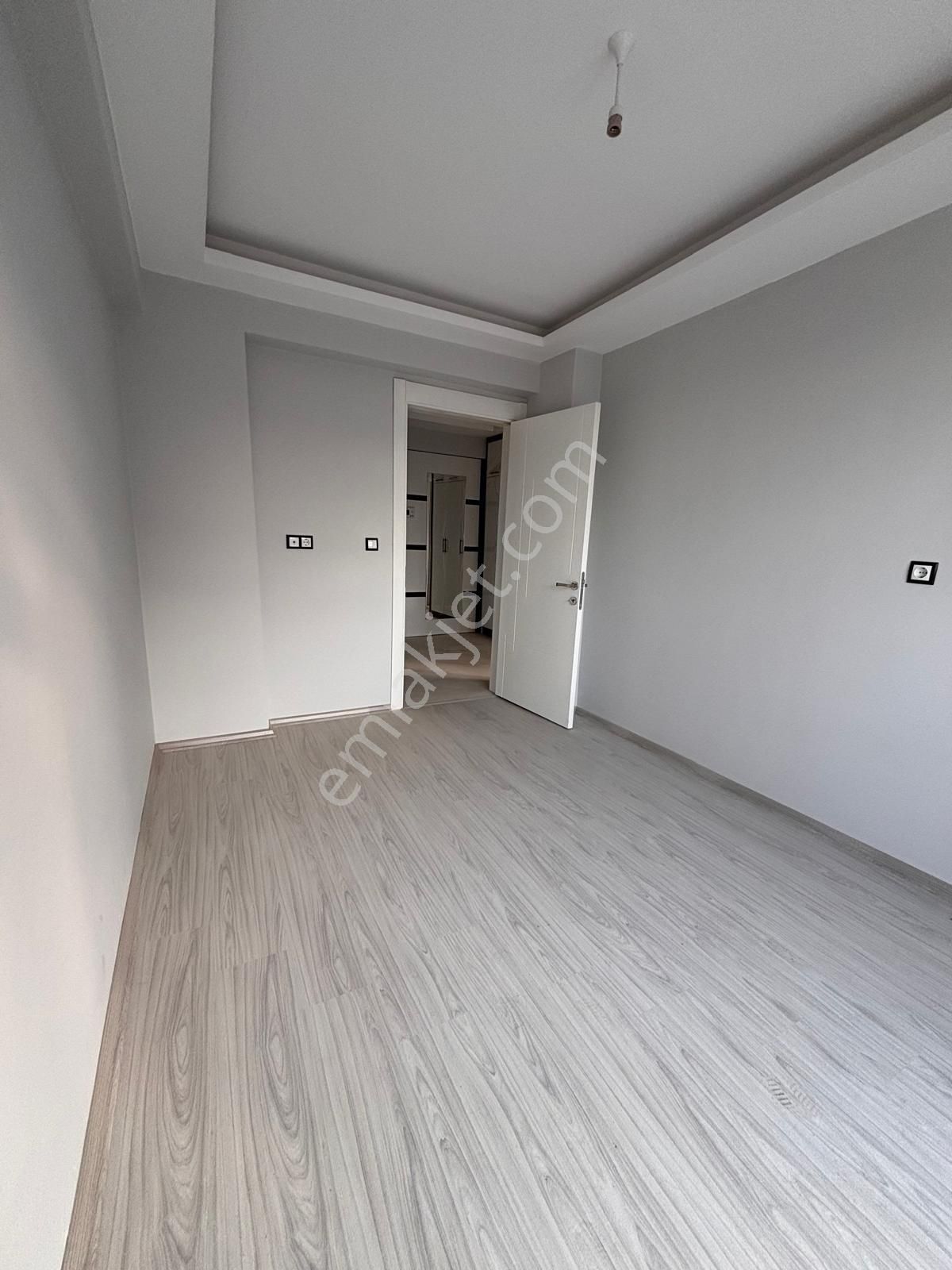 Esentepe Çok Güzel Konumda Geniş 2+1 Daireler - Görsel 4