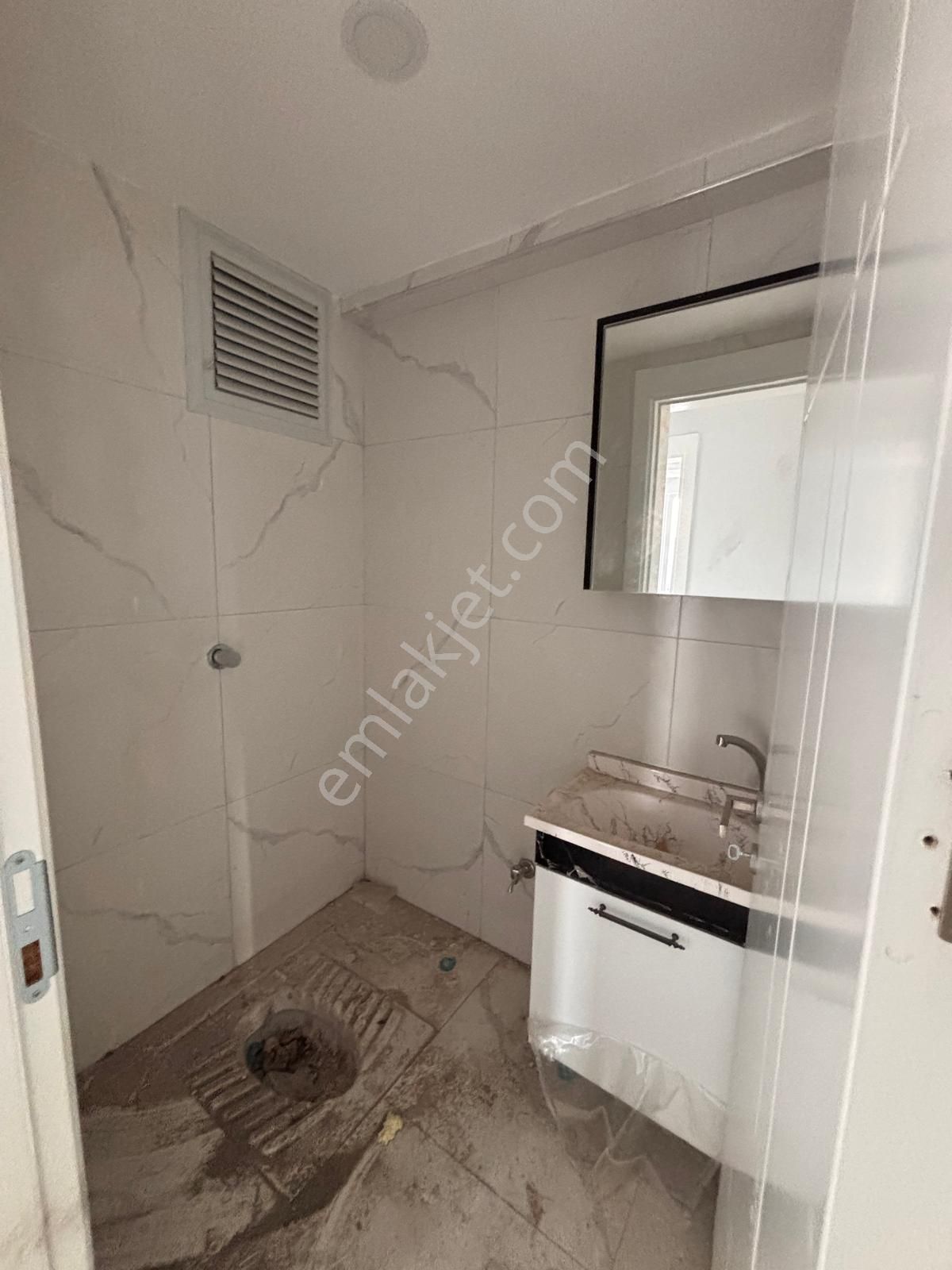 Esentepe Çok Güzel Konumda Geniş 2+1 Daireler - Görsel 10