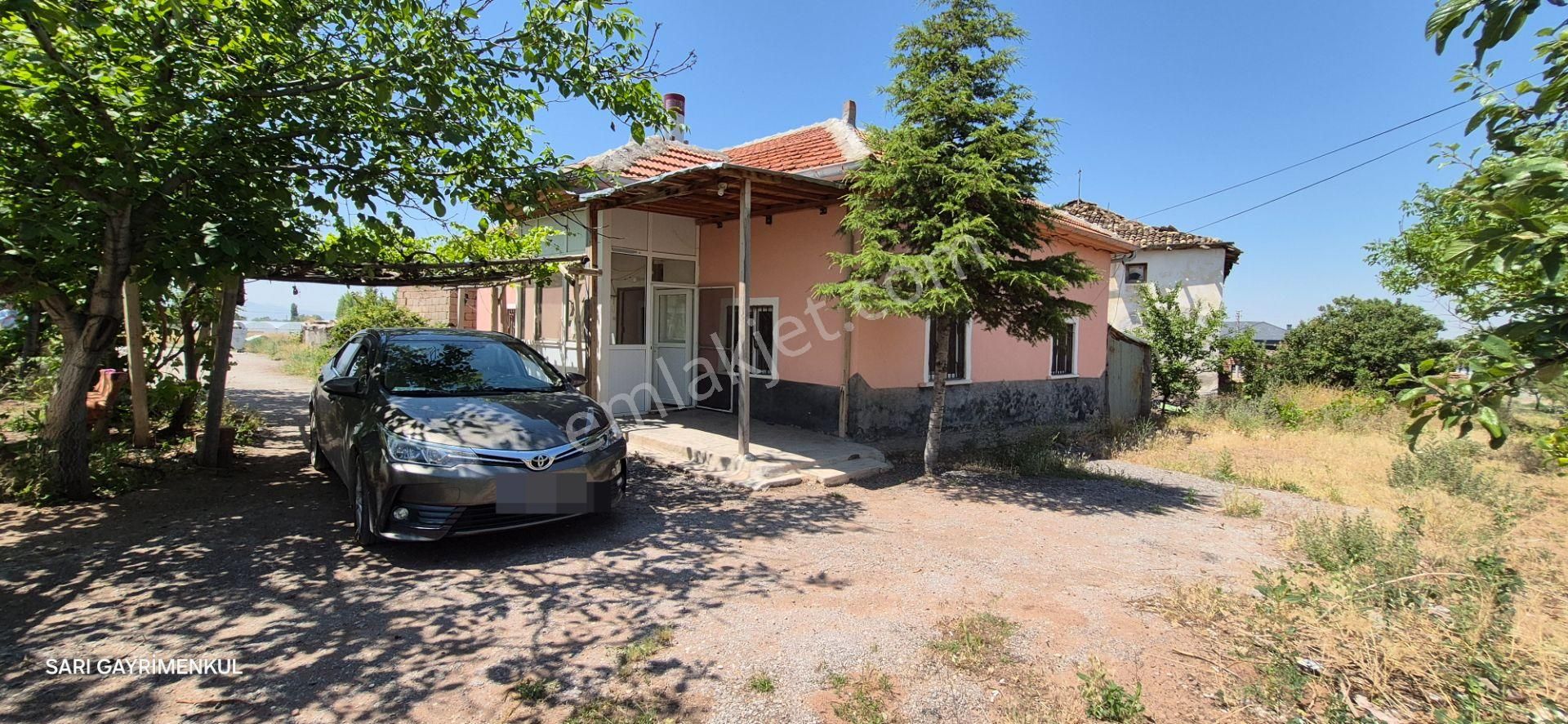 Laleli Mah. Villalr Bölgesinde 2 Tarafı Yol Satılık Müstakil Ev