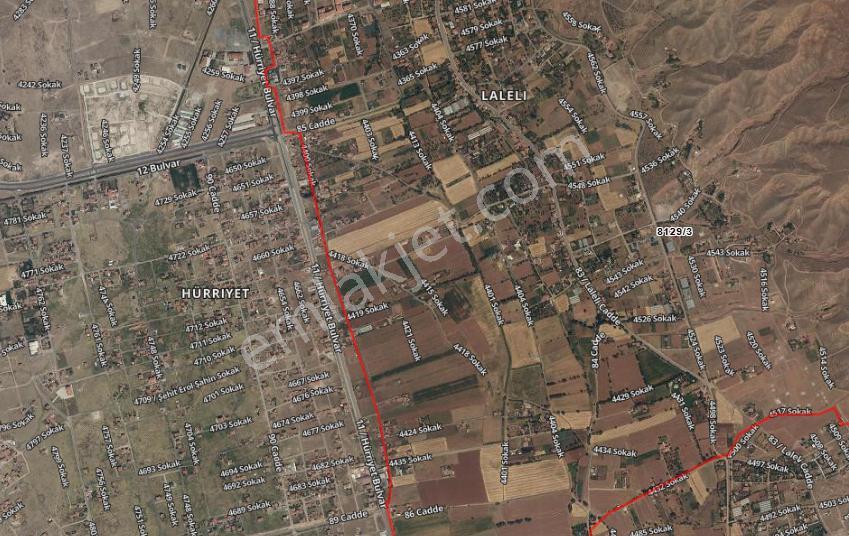 Laleli Mah. Villalr Bölgesinde 2 Tarafı Yol Satılık Müstakil Ev - Görsel 7