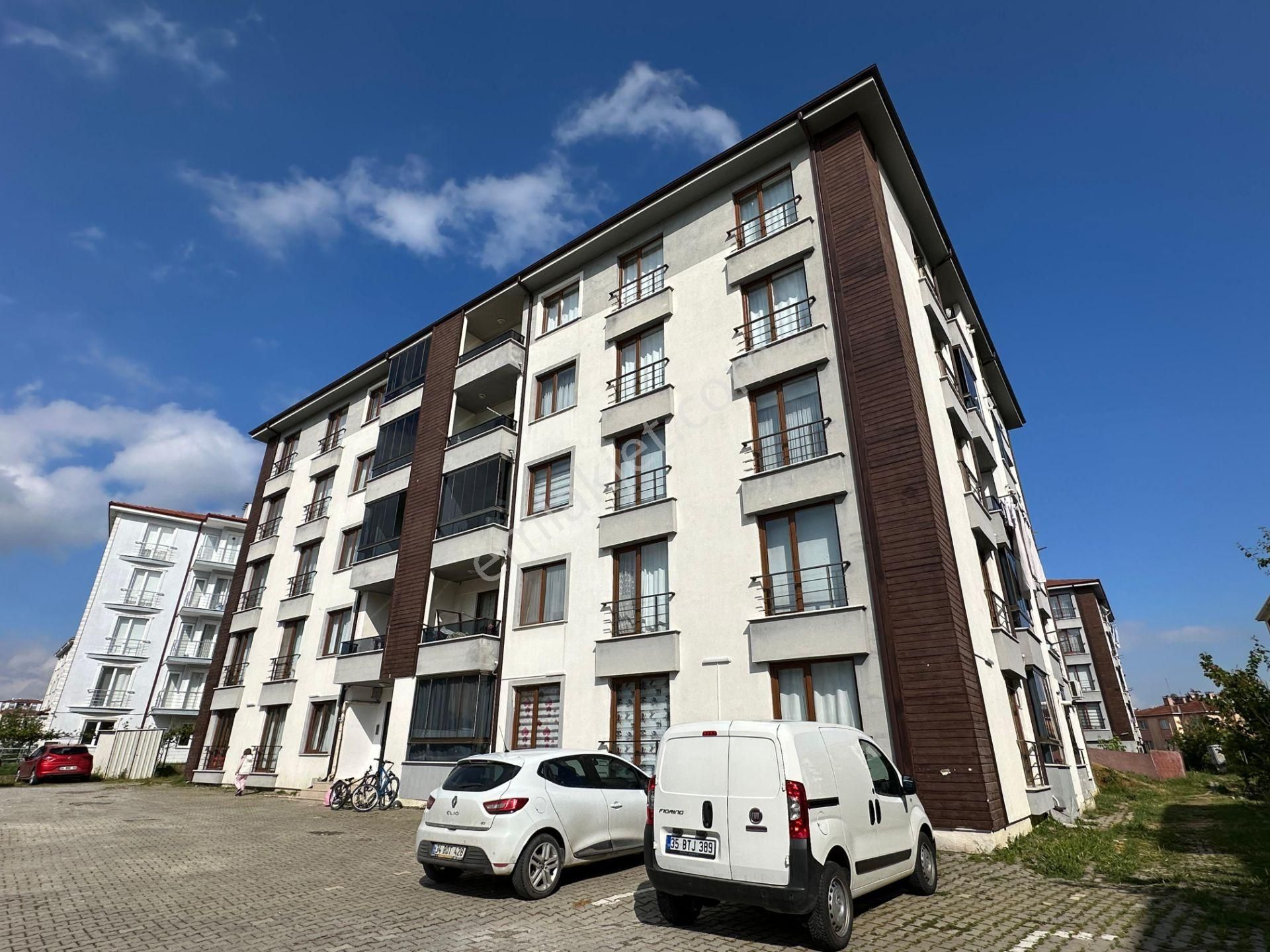 Korucuk Merkez'de Satılık Güney Cephe Ara Kat 3+1 Daire - Turgut Gayrimenkul