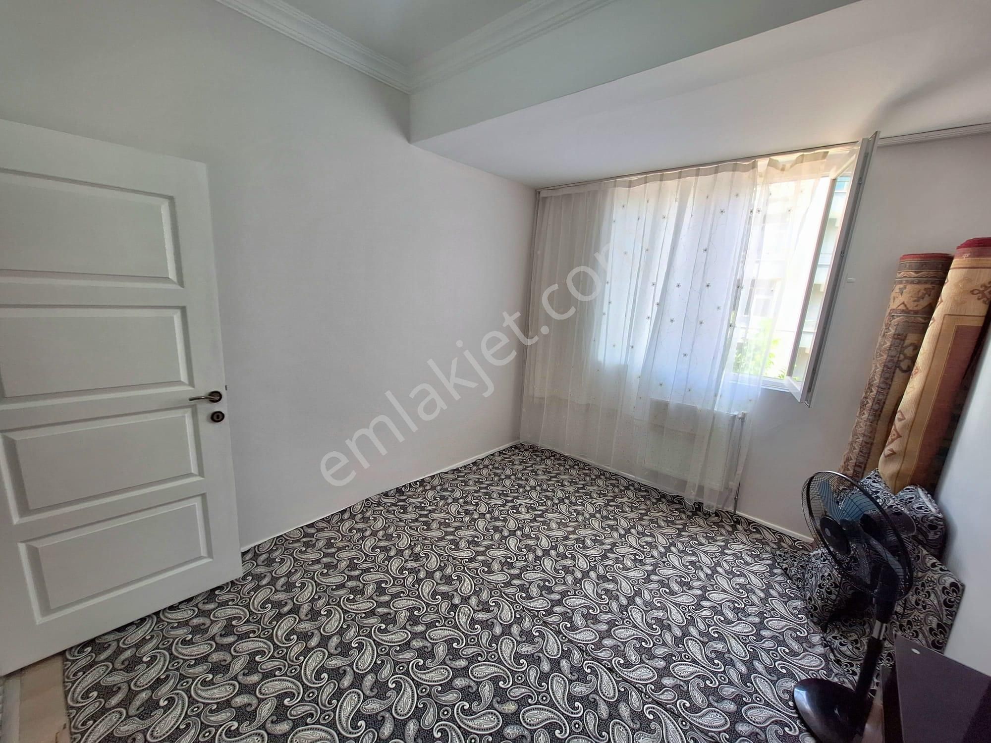 Bağcılar Demetevleri Civarı 2+1 Satılık