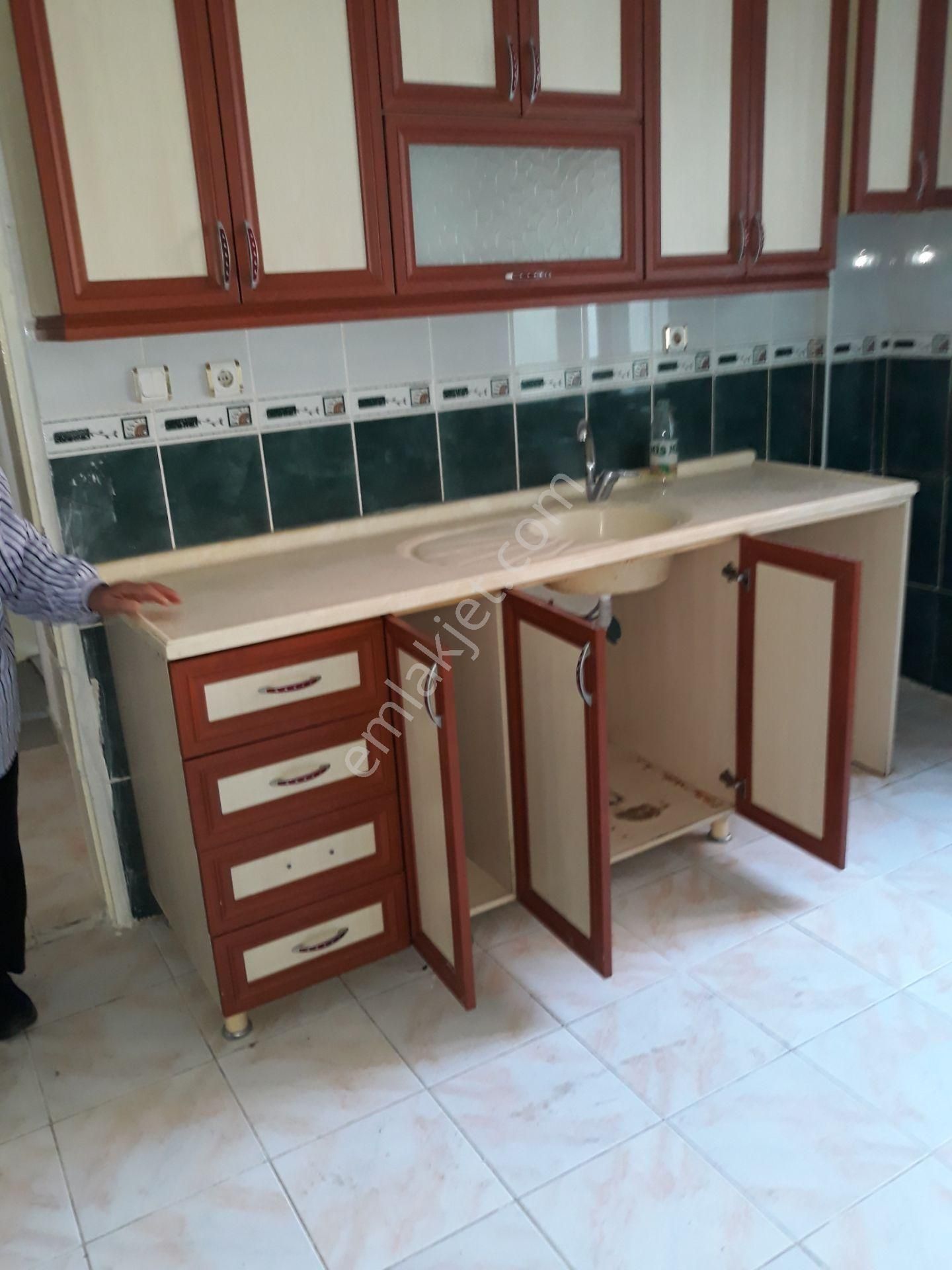 Manisa Yunusemre Spil Mah. 2+1 Kiralık Daire !!!