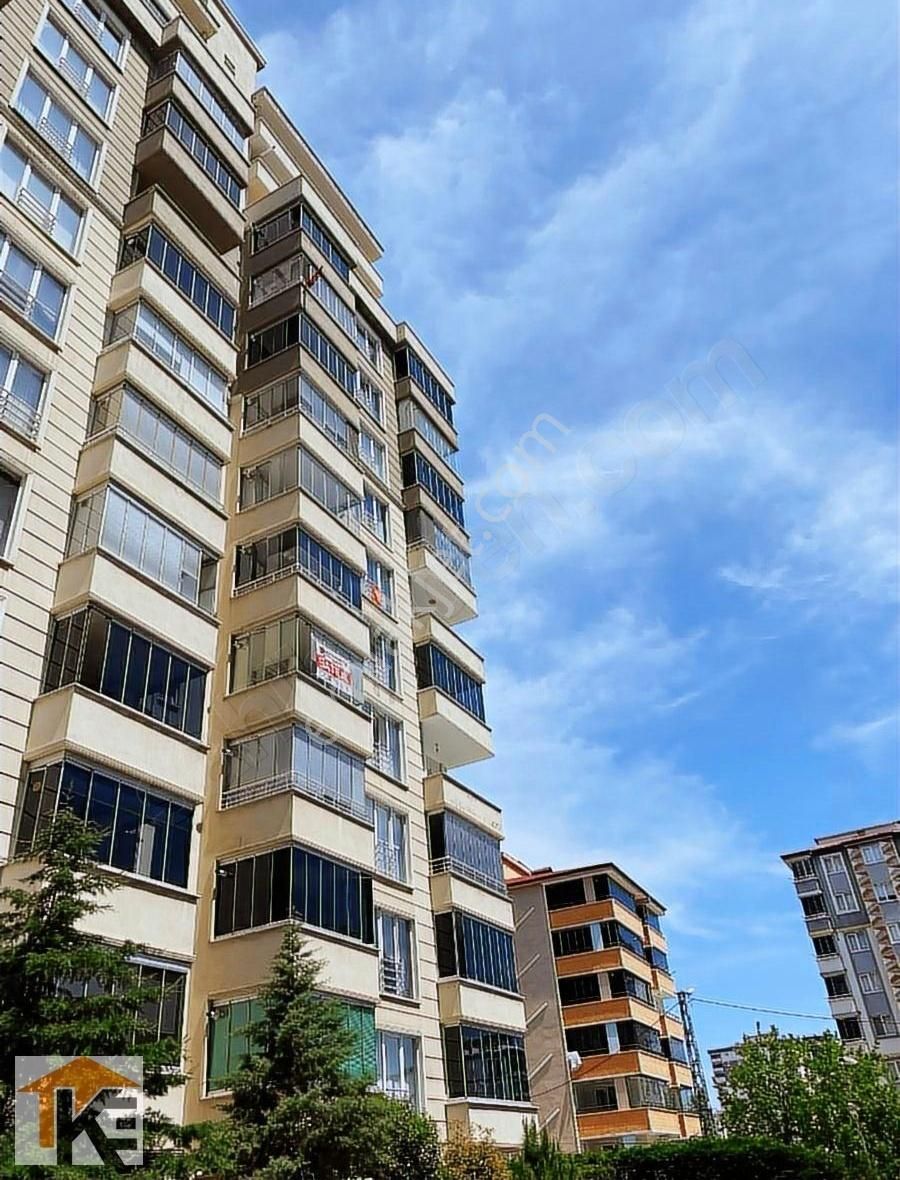 Karadeniz Emlak'tan Havuzlu Site İçinde 3+1 Fırsat Daire