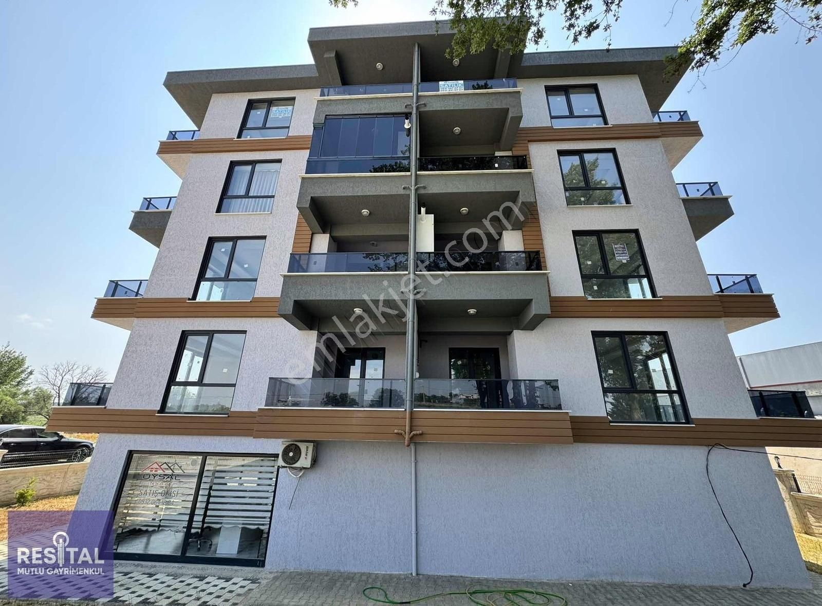 Rs Mutlu Şehir Hastanesi Karşısı Yolçatı Da Ara Kat 2+1 Daire