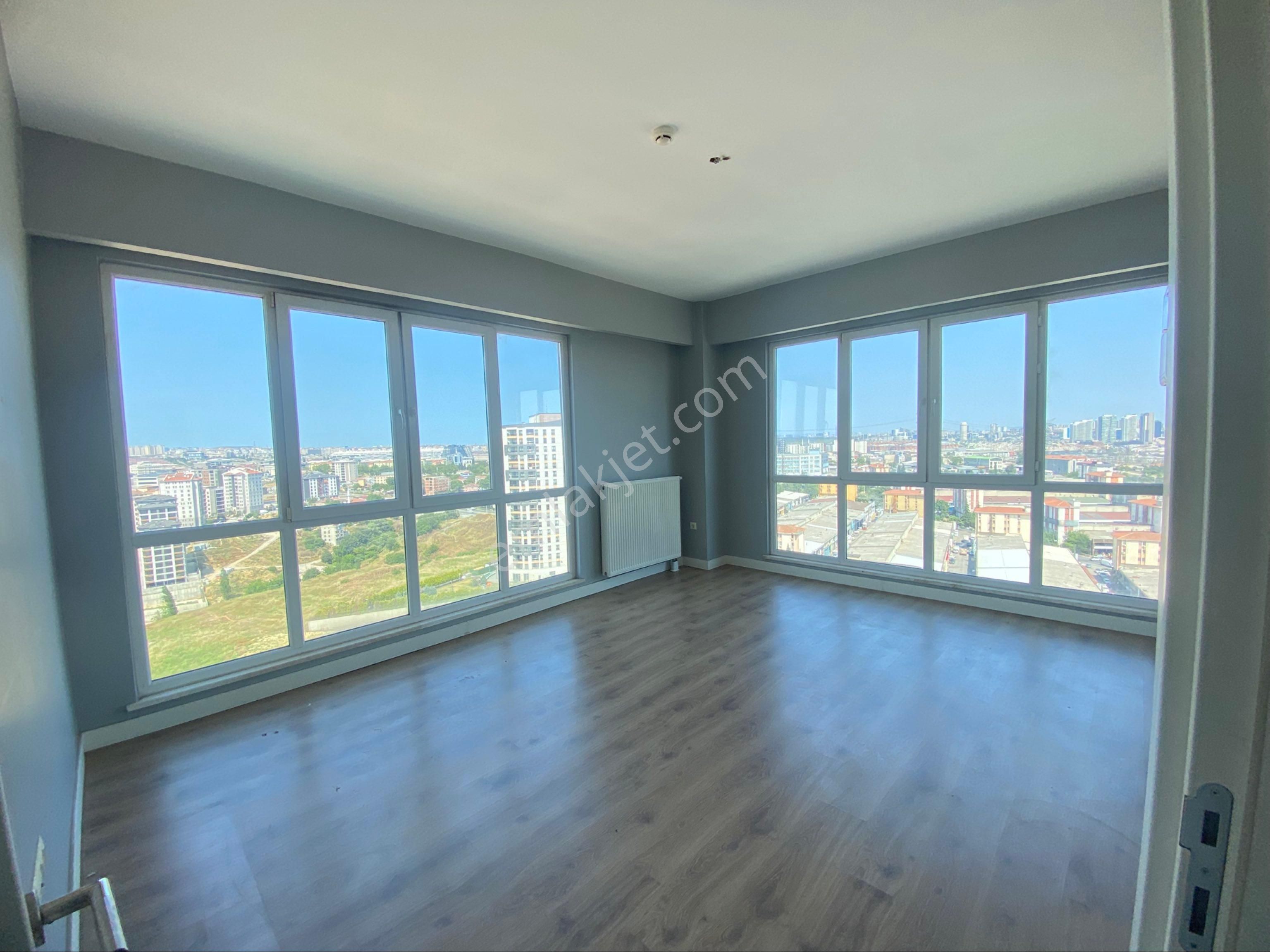 Ayazma Emlak Konut 2 De Kiralık Köşe Daire Başakşehir