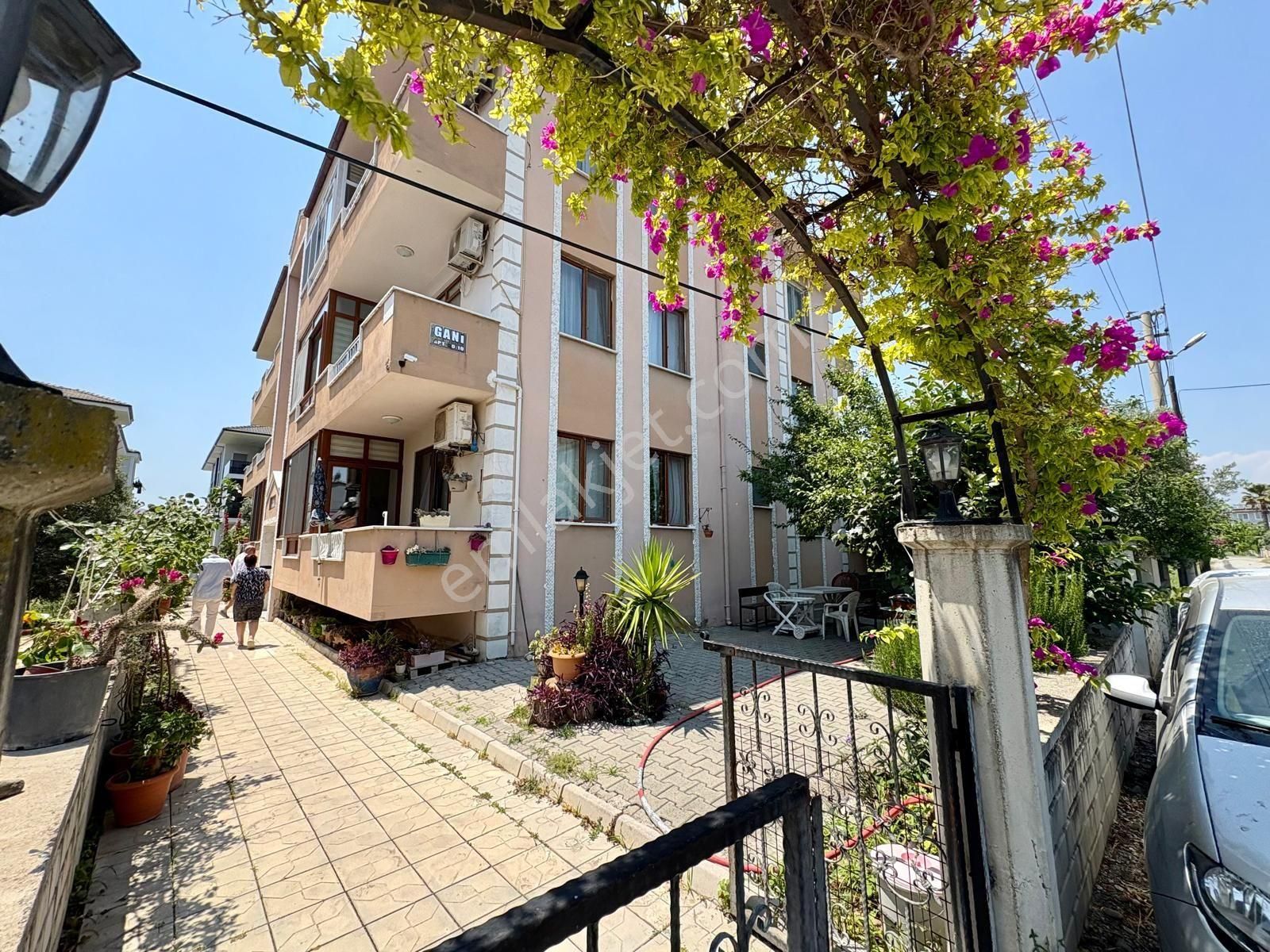 Eras Gayrimenkulden Ege Mh.de Kapalı Mutfaklı Geniş 2+1 Daire