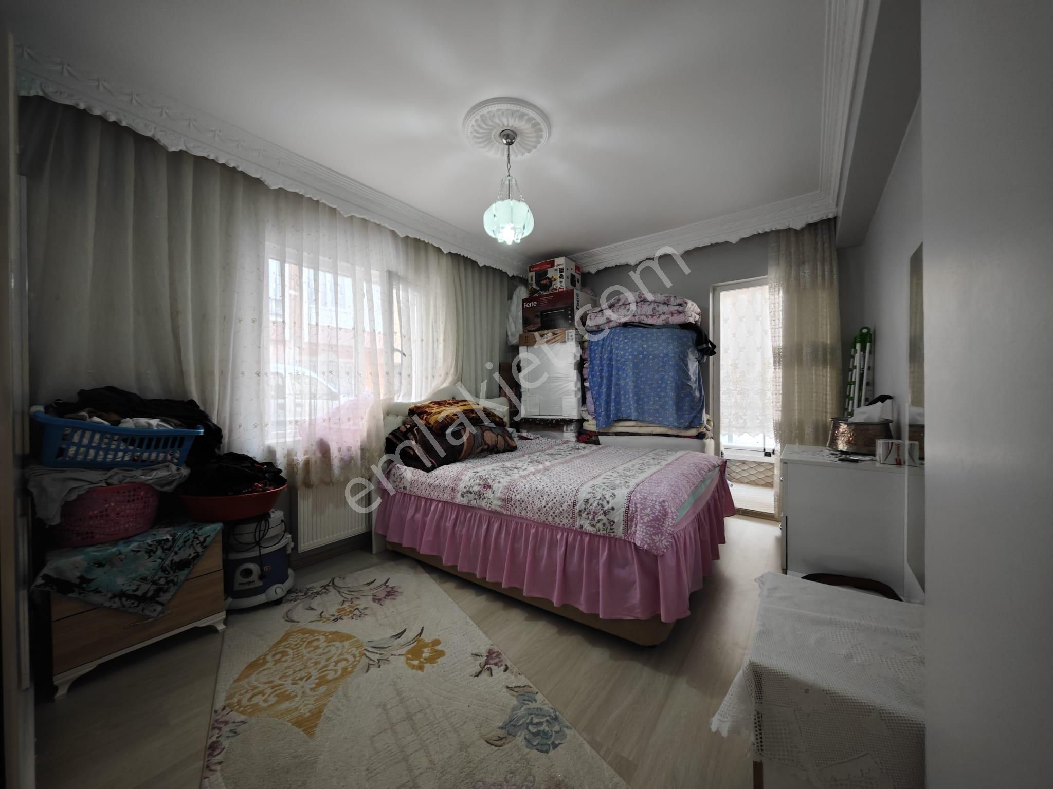 Başak'ta Sağlık Ocağı Yakını Asansörlü Full Yapılı 3+1 Ara Kat Satılık Daire !! - Görsel 12