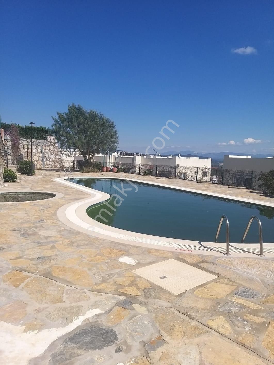 Boğaziçi Adabükünde Satılık 2+1 Site İçerisinde Bahçe Kat Manzaralı Daire - Görsel 12