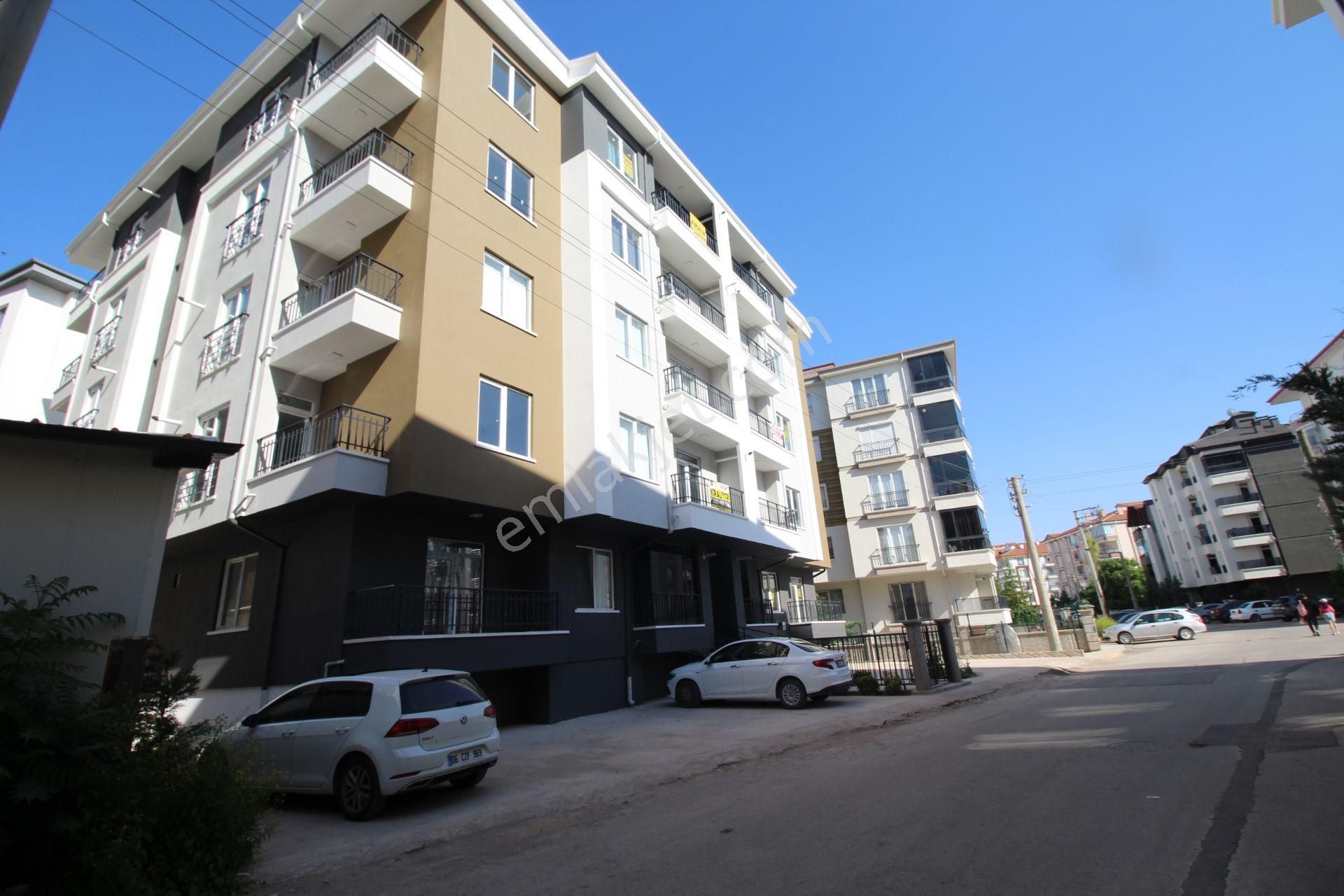Aksaray Paşacıkta Sarıkaya Cami Arkası Sıfır Eşyalı Kiralık 1+1