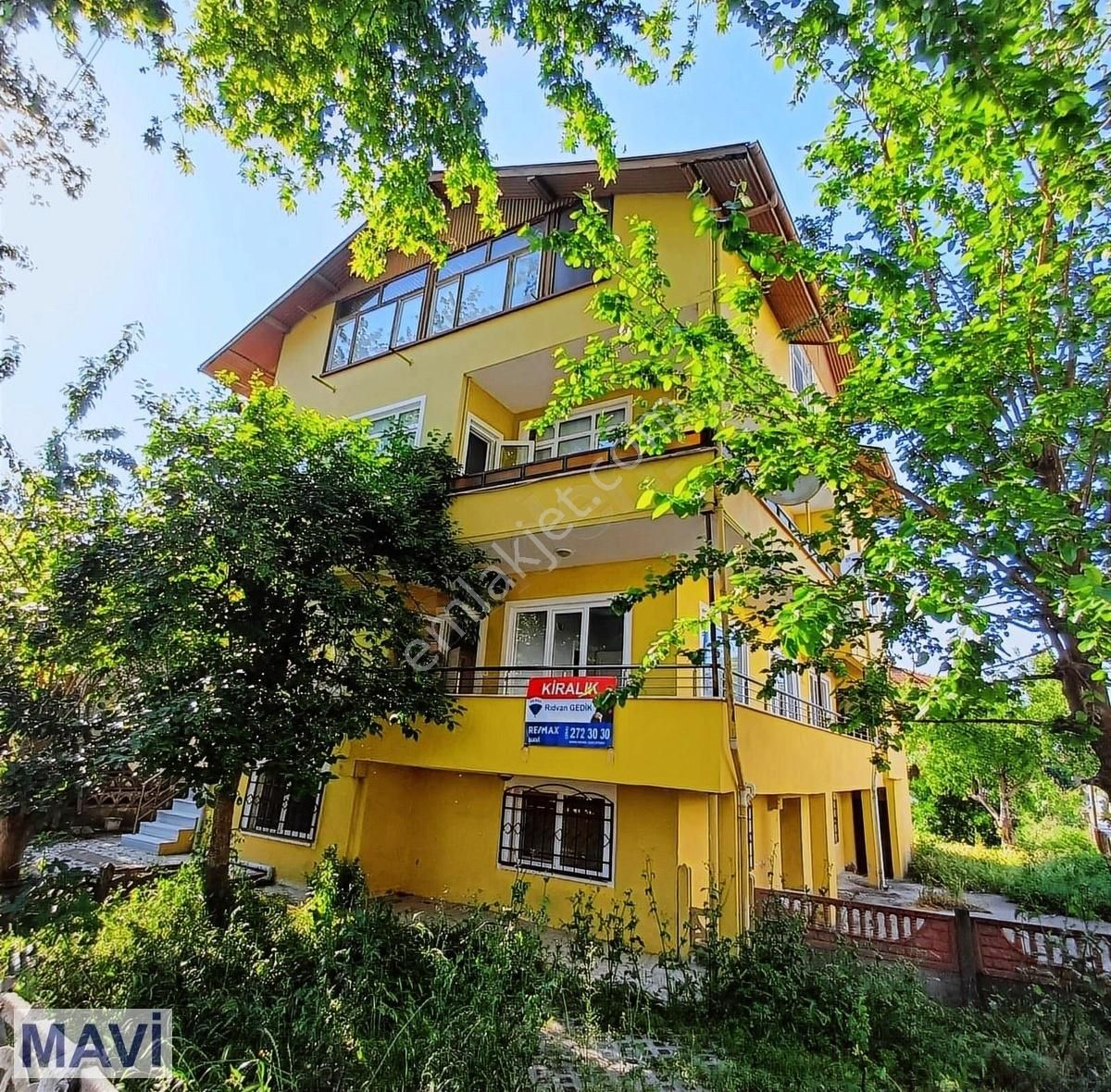 Remax Rıdvan Gedikten Tuzla Mahallesinde 100m2 3+1 Kiralık Daire