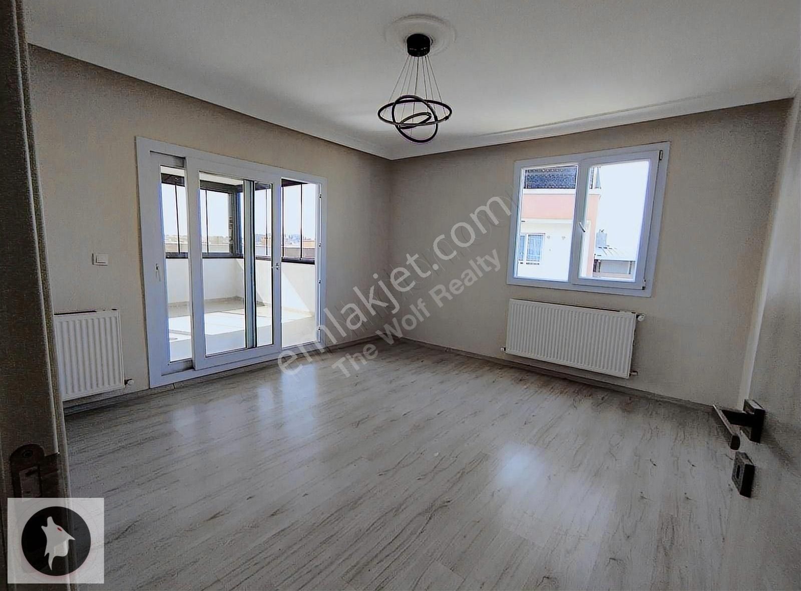 Esatpaşada Satılık Daire Dubleks 5+1