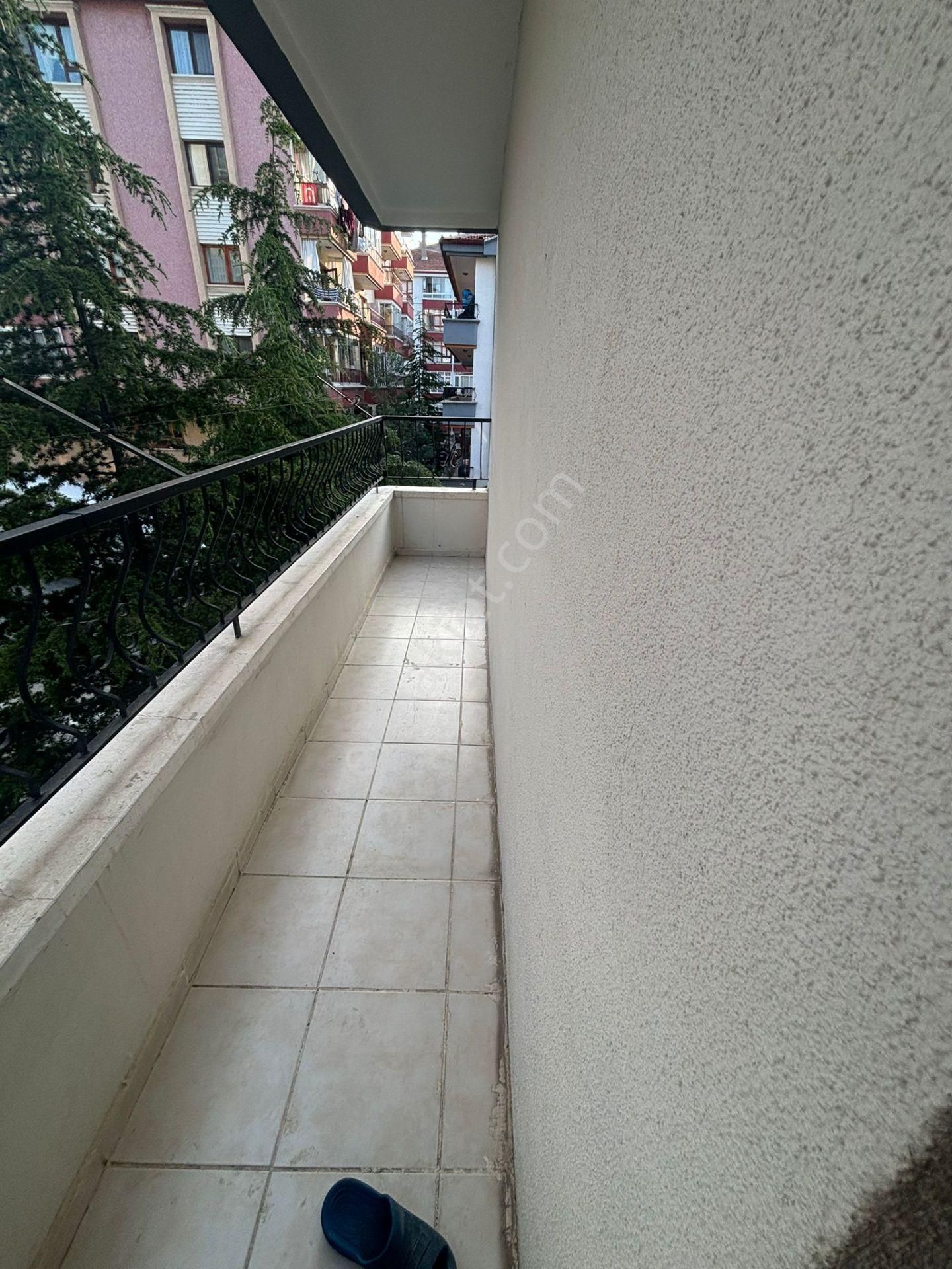Başak Mahallesinde Yonca Market Yakınında 3+1 Ara Kat Ön Cephe Satılık Daire !! - Görsel 23