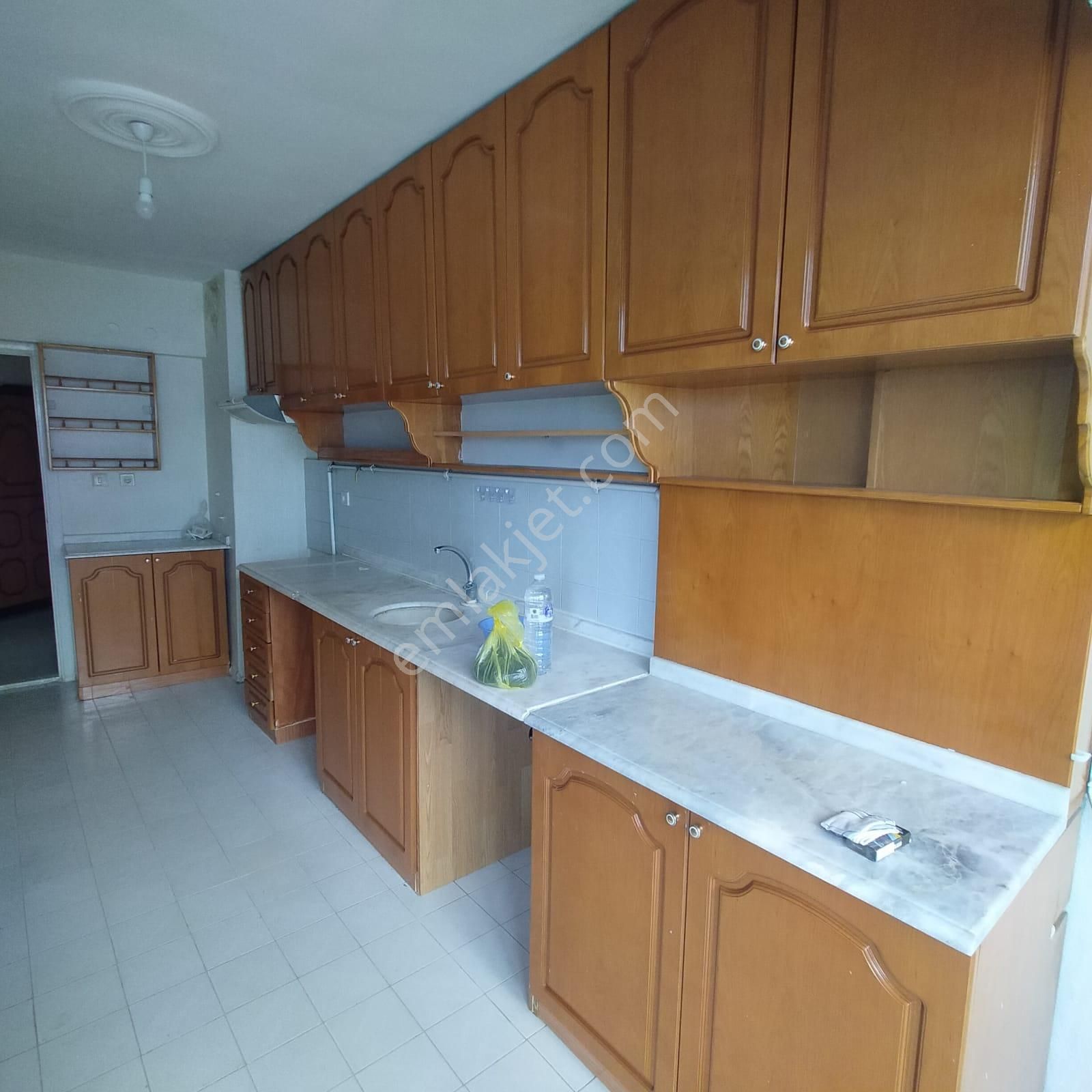 Ender Uysal Gayrimenkulden Sitelerde Park Manzaralı Asansörlü 2+1 Kiralık Daire...