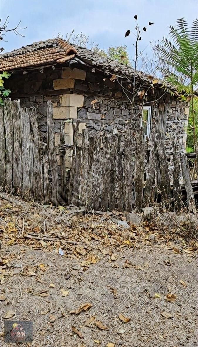 Lapseki Yaylalar Köyünde Satılık Köy Evi Ve Taş Dam - Görsel 11