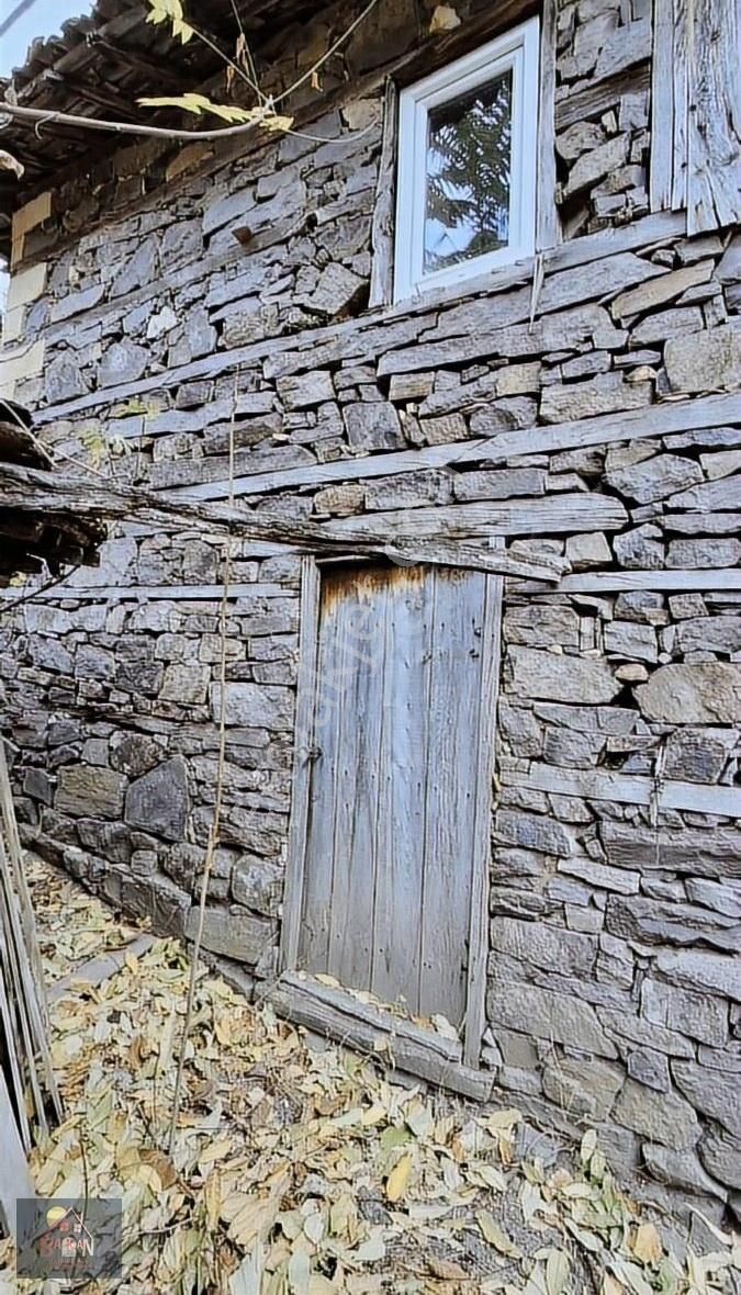 Lapseki Yaylalar Köyünde Satılık Köy Evi Ve Taş Dam - Görsel 10