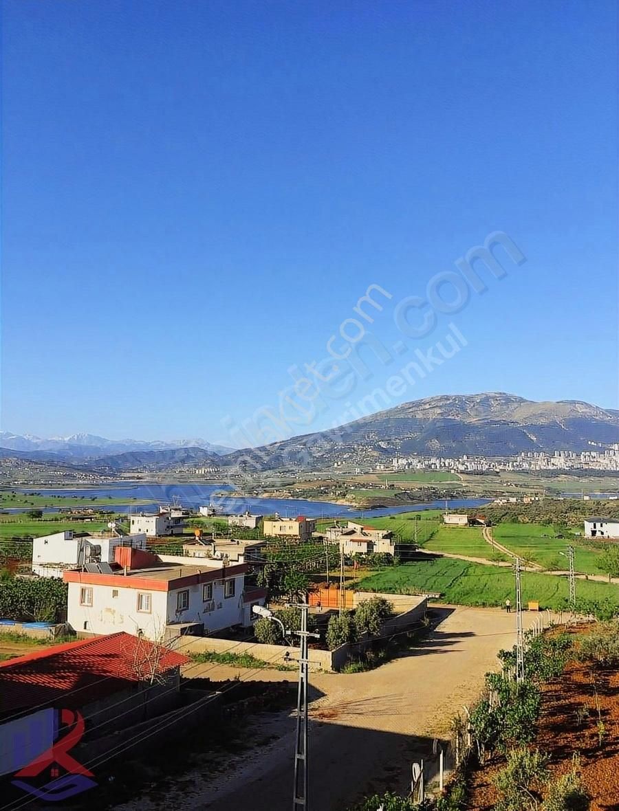 Reos'dan Villa Kent Yakını Baraj Manzaralı Satılık Bağ