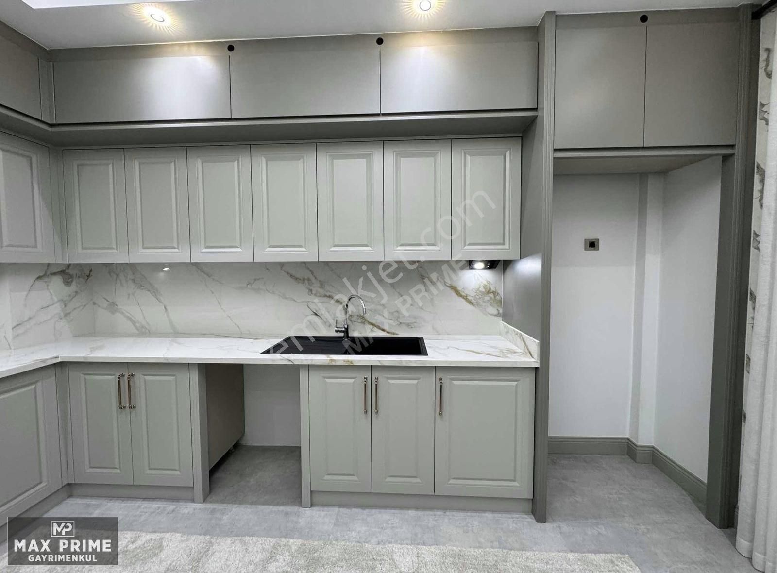 Şemikler'de 4+1 / 200 M² Sıfır Full Konsept Sitede Lüx Daire - Görsel 11