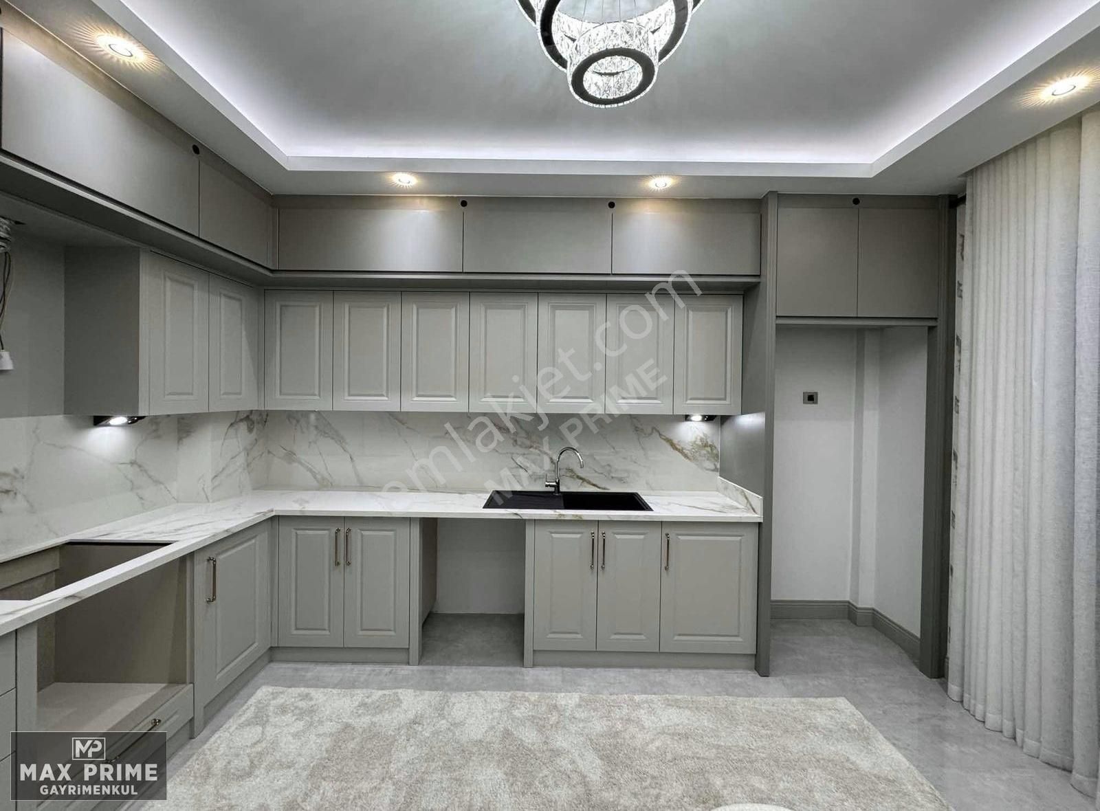 Şemikler'de 4+1 / 200 M² Sıfır Full Konsept Sitede Lüx Daire - Görsel 17