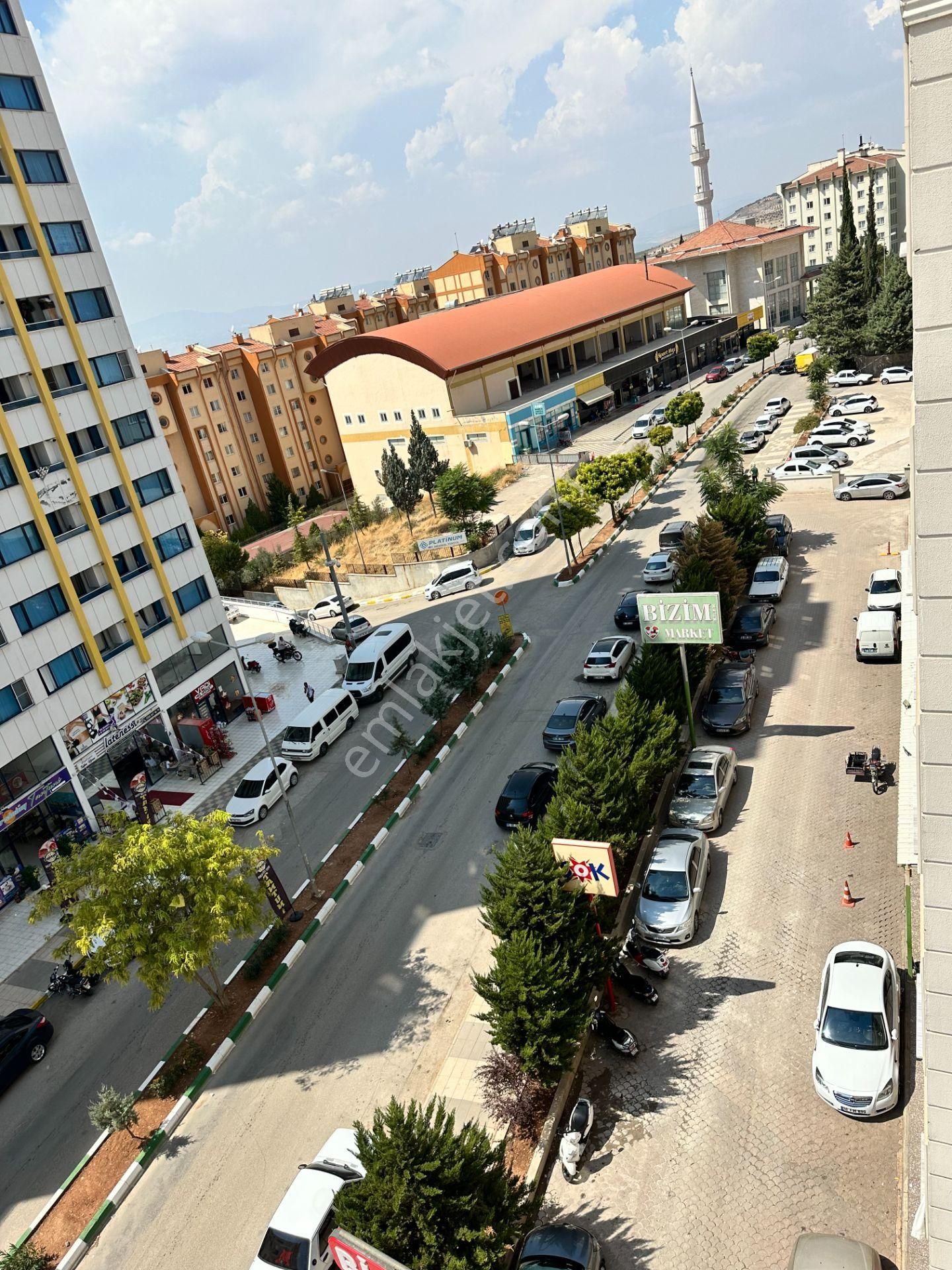 Babil Emlaktan Kiralık Üniversite Yanı Geniş 2+1 Arakat Stüdyo Daire