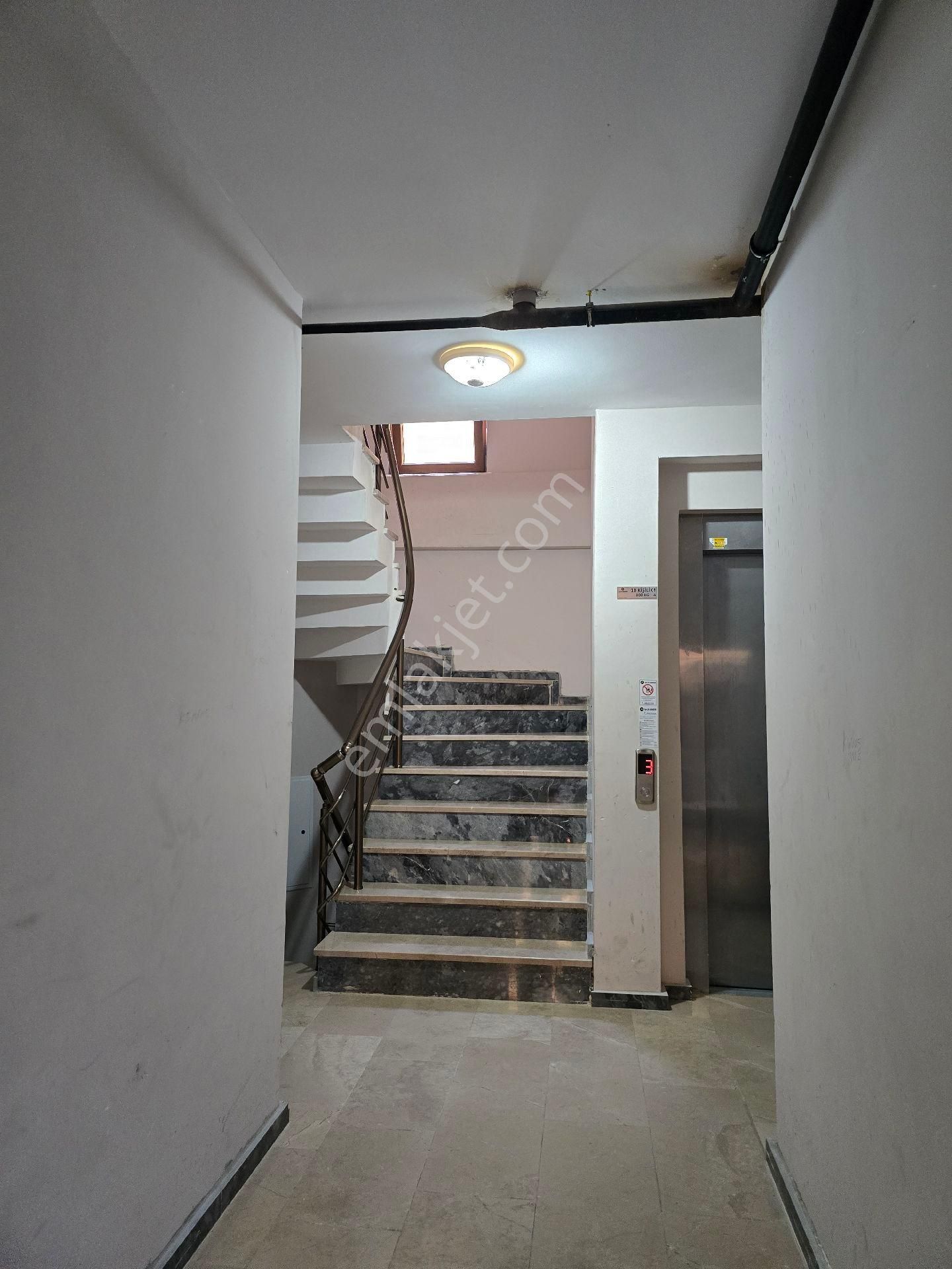 Pendik Esenyalı'da Çok Uygun Satılık 2+1 Daire - Görsel 33