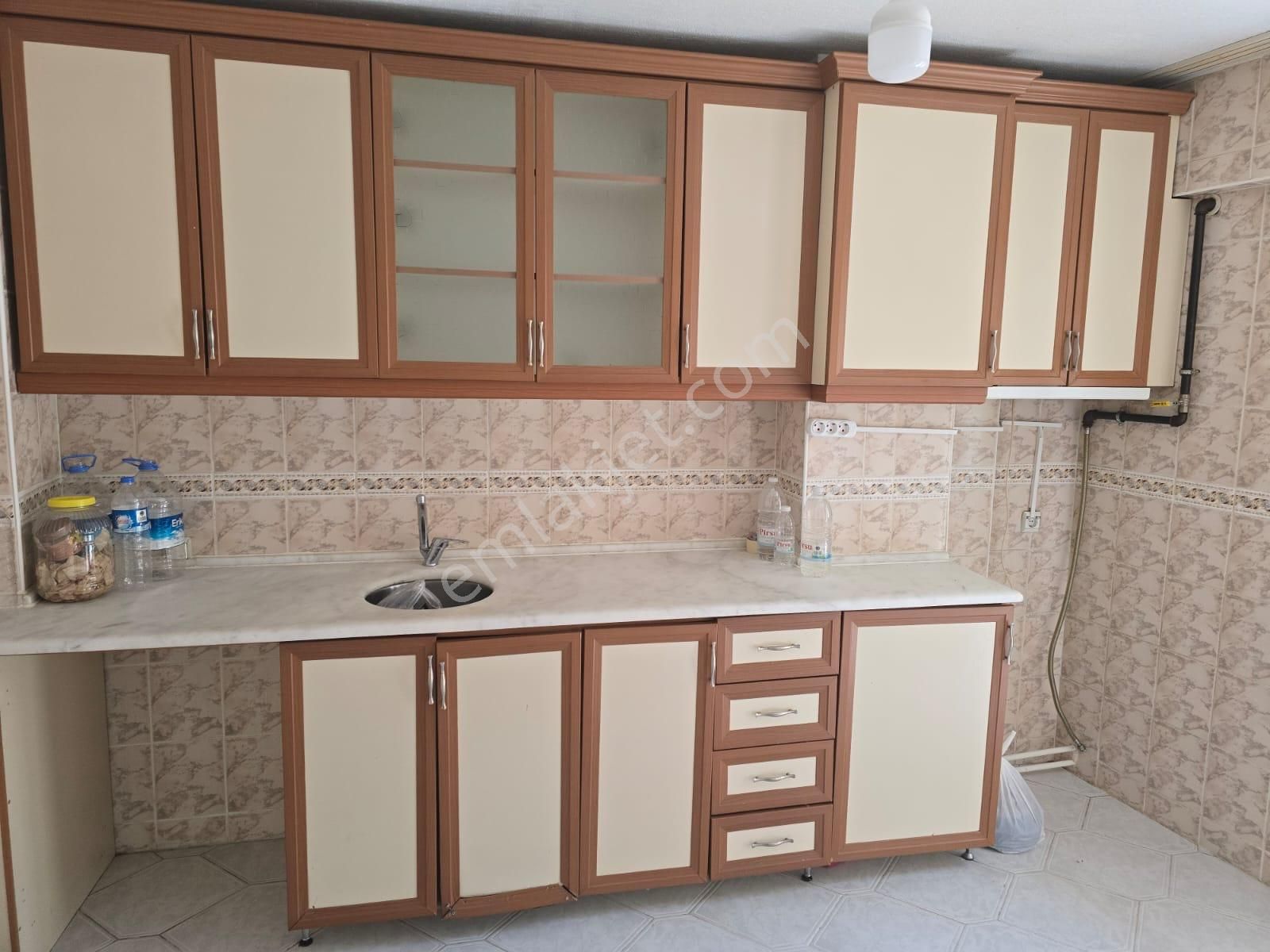 Lalapaşa Mah 3+1 Asansörlü Doğalgazlı Kiralık Arakat Daire