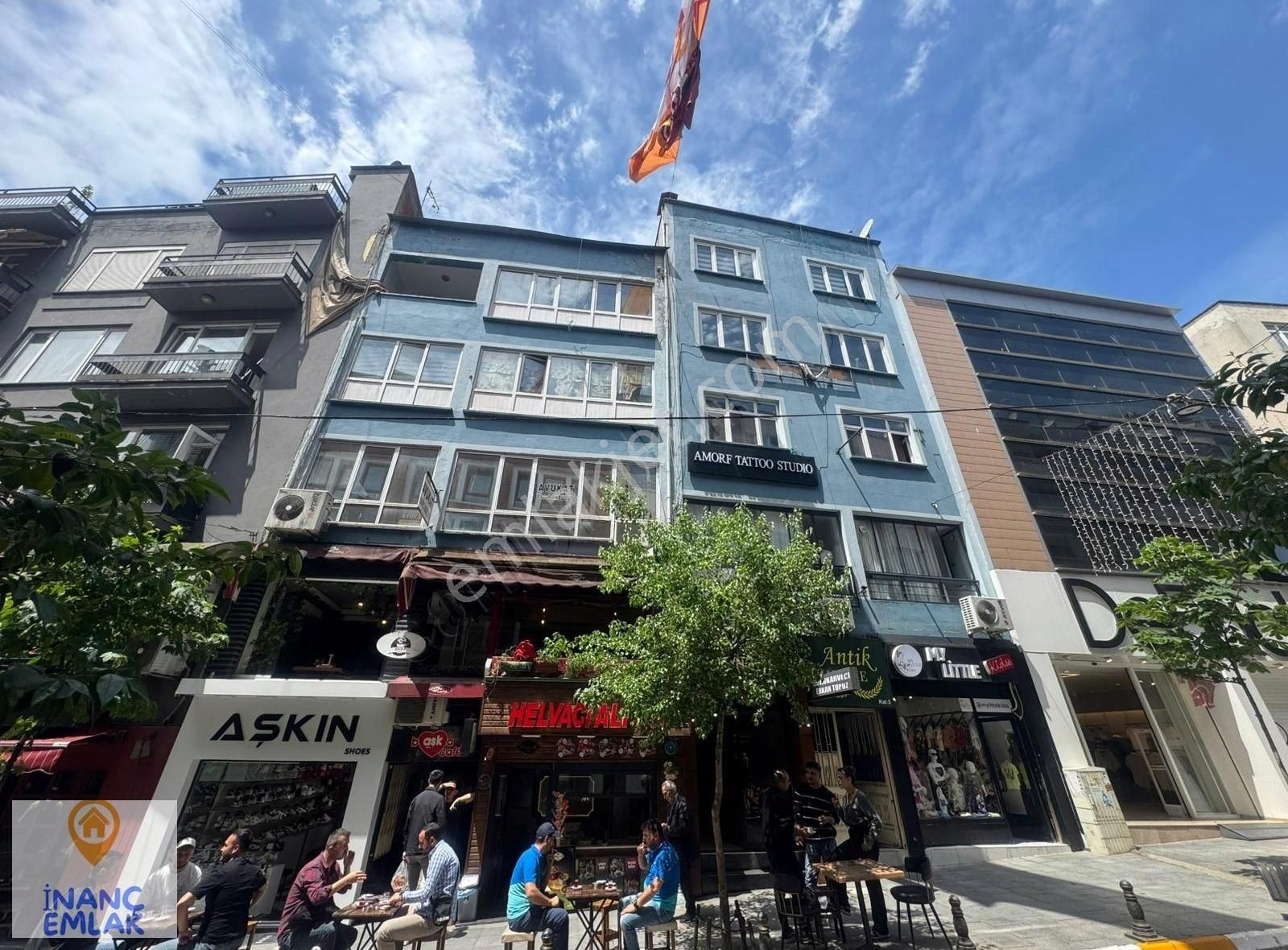 İnanç Emlaktan Gazi Caddesi Topal Sokakta 1+1 Satılık Ofis
