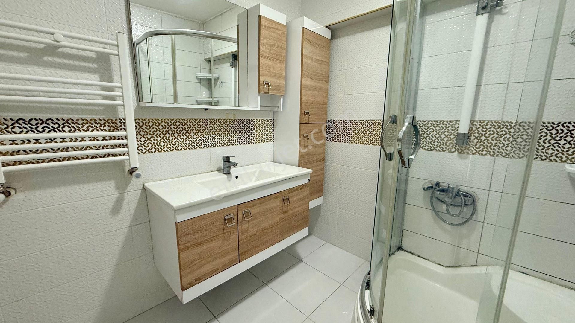 Gökkuşağı Başak Sitesi'nde Komple Yenilenmiş 3+1 Daire