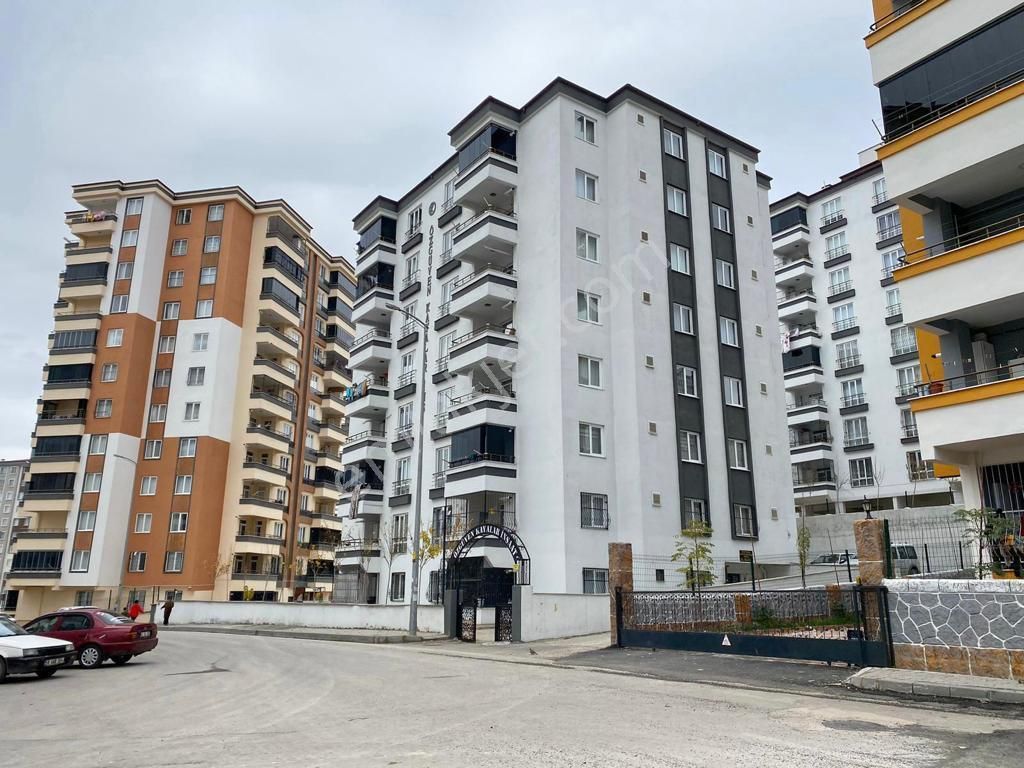 Mavi Emlak Tan Seyrantepe Liv Hastane Arkası Acil Satılık Tam Giriş Daire 2.049.000tl