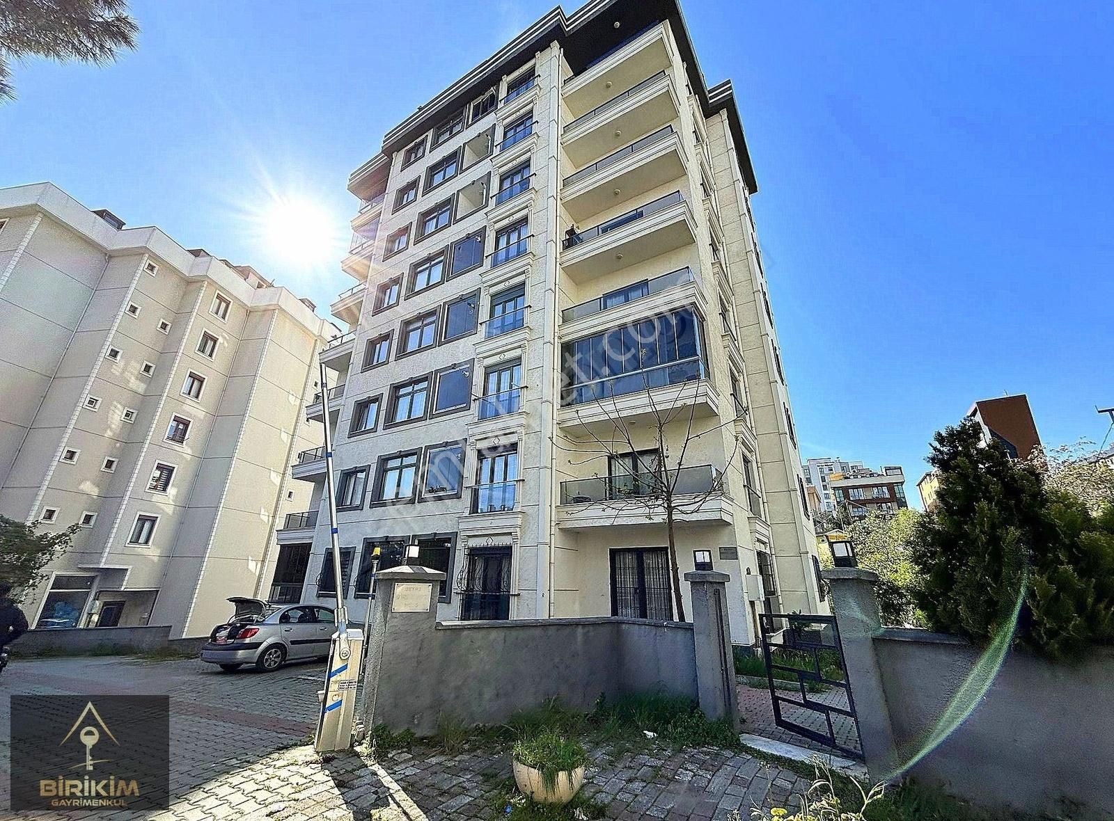 ▃birikim▃ Bağlarbaşı'nda 3.katta Ön Cephe Ayrı Mutfaklı Lüks 2+1