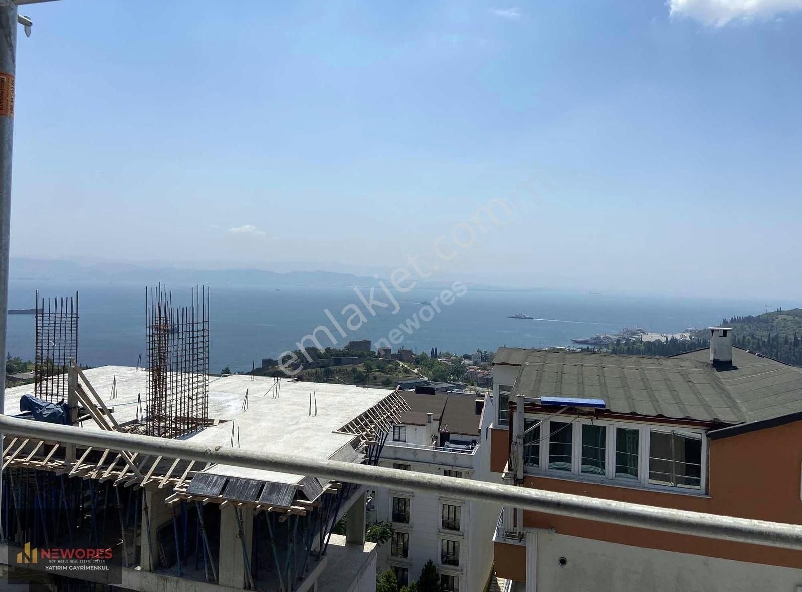 Gebze Barış Mahallesi Manzaralı Lüks Satılık 3+1 Arakat Daire