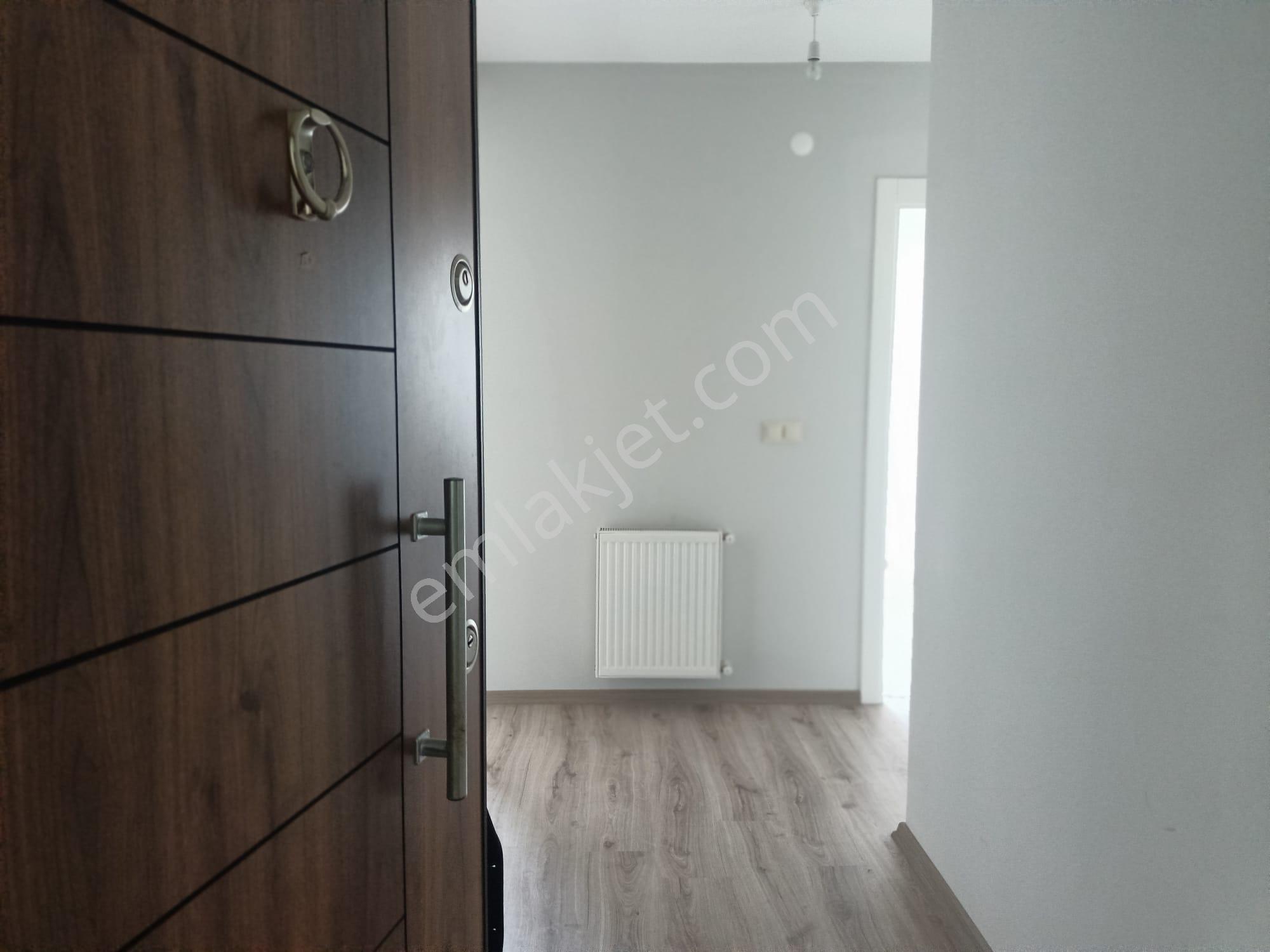 Üniversite Yakınında Kiralık 2+1 Daire Deniz Manzaralı - Görsel 9