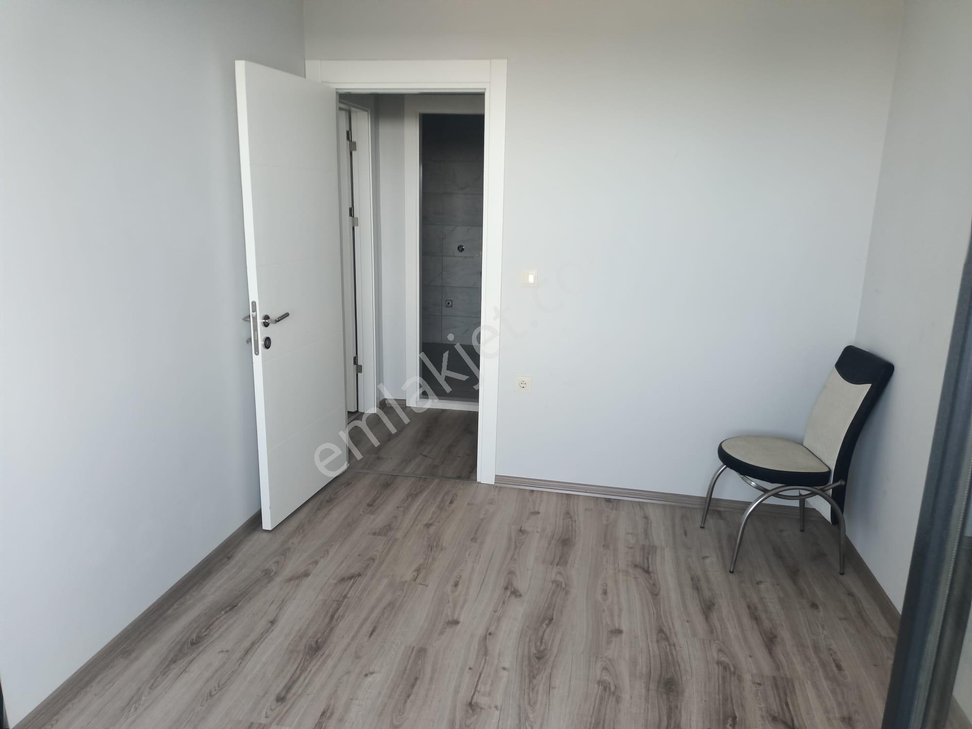 Üniversite Yakınında Kiralık 2+1 Daire Deniz Manzaralı - Görsel 18