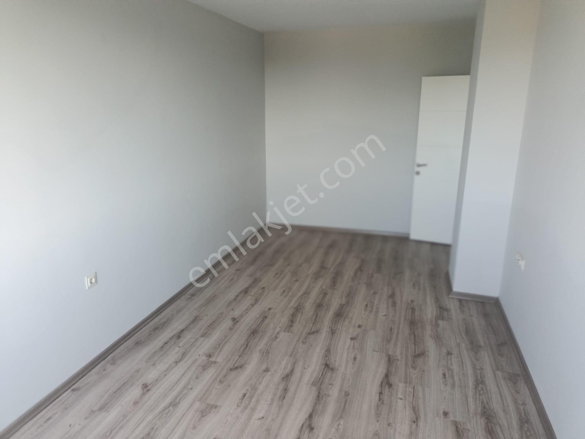 Üniversite Yakınında Kiralık 2+1 Daire Deniz Manzaralı - Görsel 17