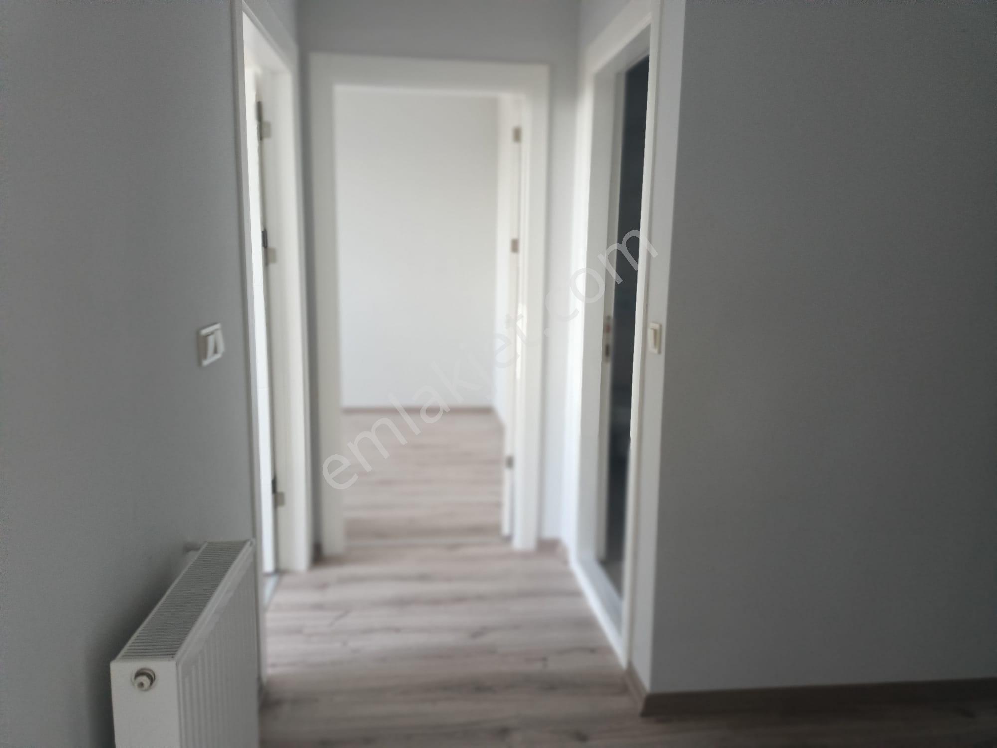 Üniversite Yakınında Kiralık 2+1 Daire Deniz Manzaralı - Görsel 16