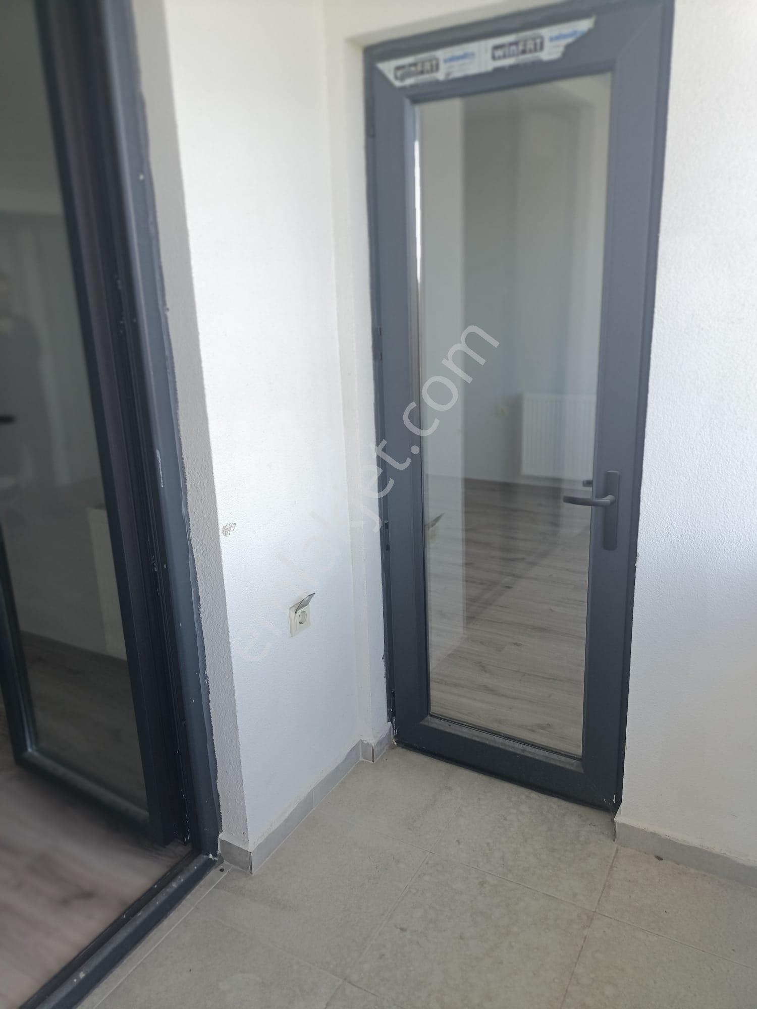 Üniversite Yakınında Kiralık 2+1 Daire Deniz Manzaralı - Görsel 24