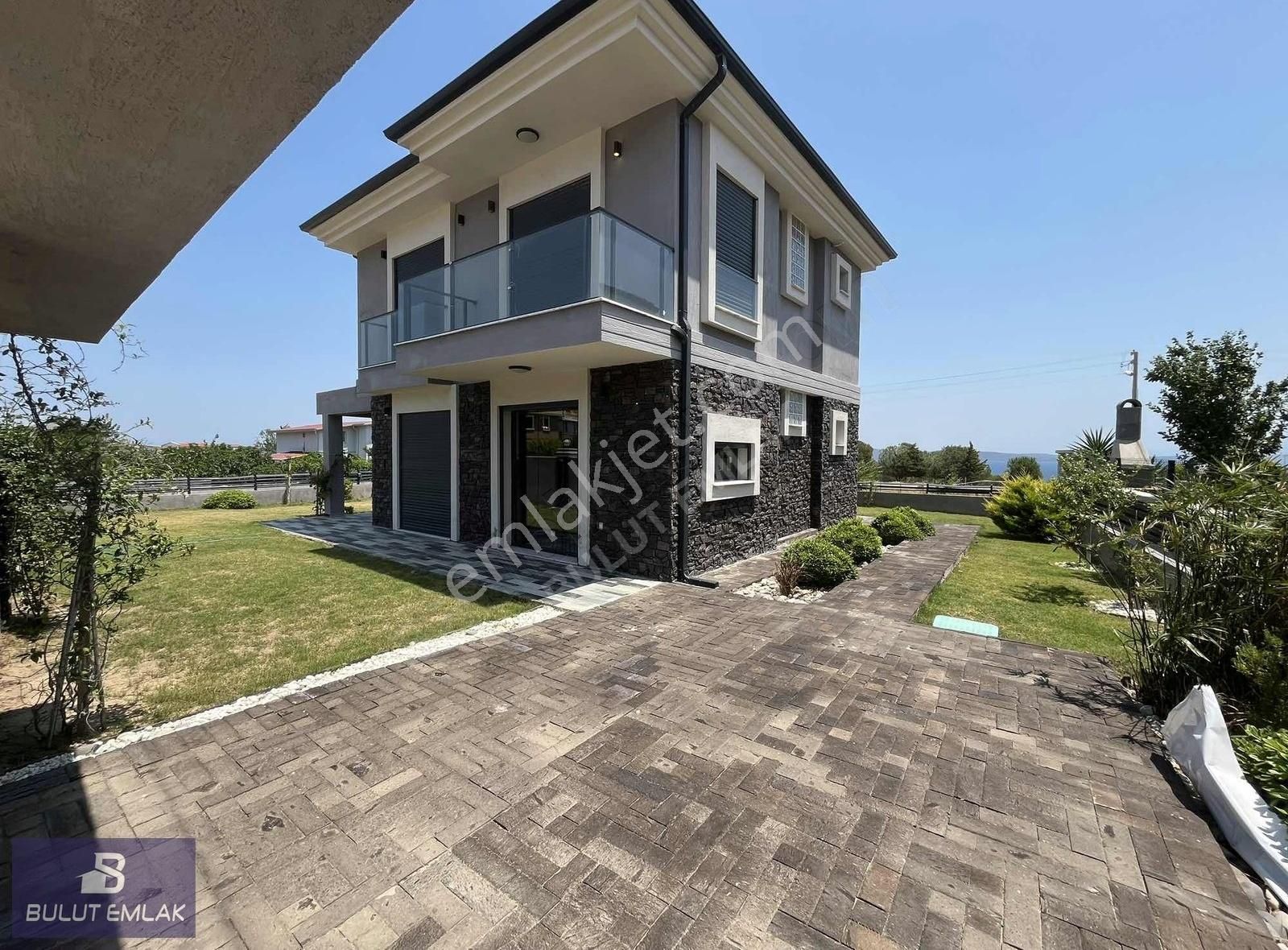 Bulut Emlak'tan Deniz Manzaralı 3+1 Lüks Villa