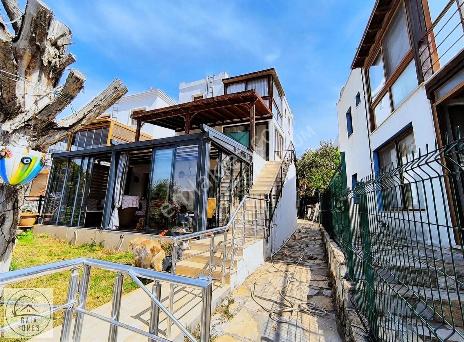 Küçük Akvaryum Koyunda Satılık 4+2 Tripleks Müstakil Villabodrum - Görsel 17