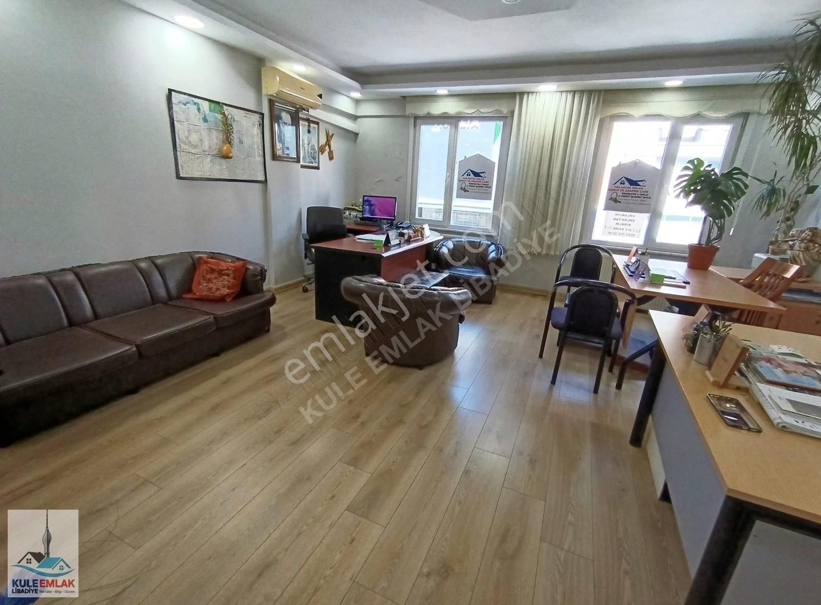 Ümraniye Çarşıda Sütçü İmam Caddesinde Harika 2+1 Ofis-daire
