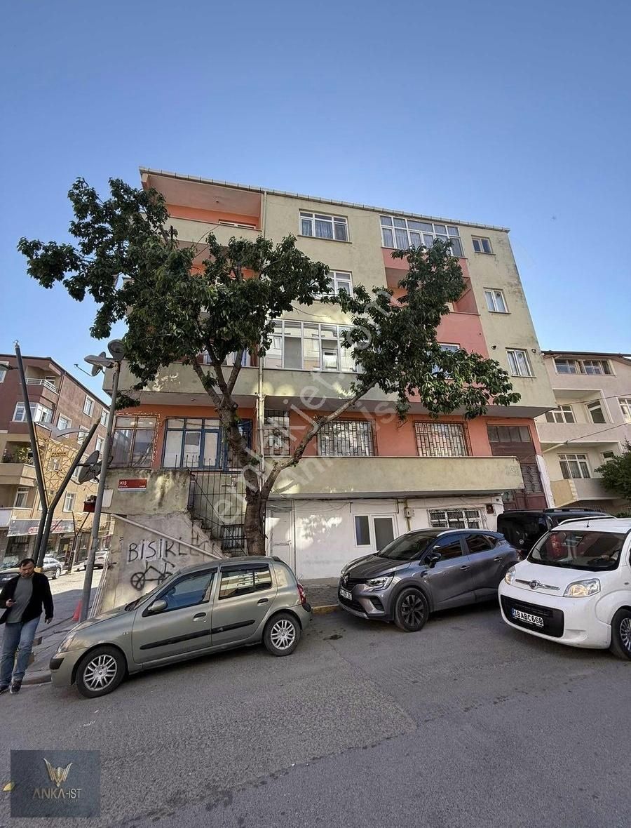 Pendik Vatan Caddesi Üzerinde Satılık 2+1 Daire