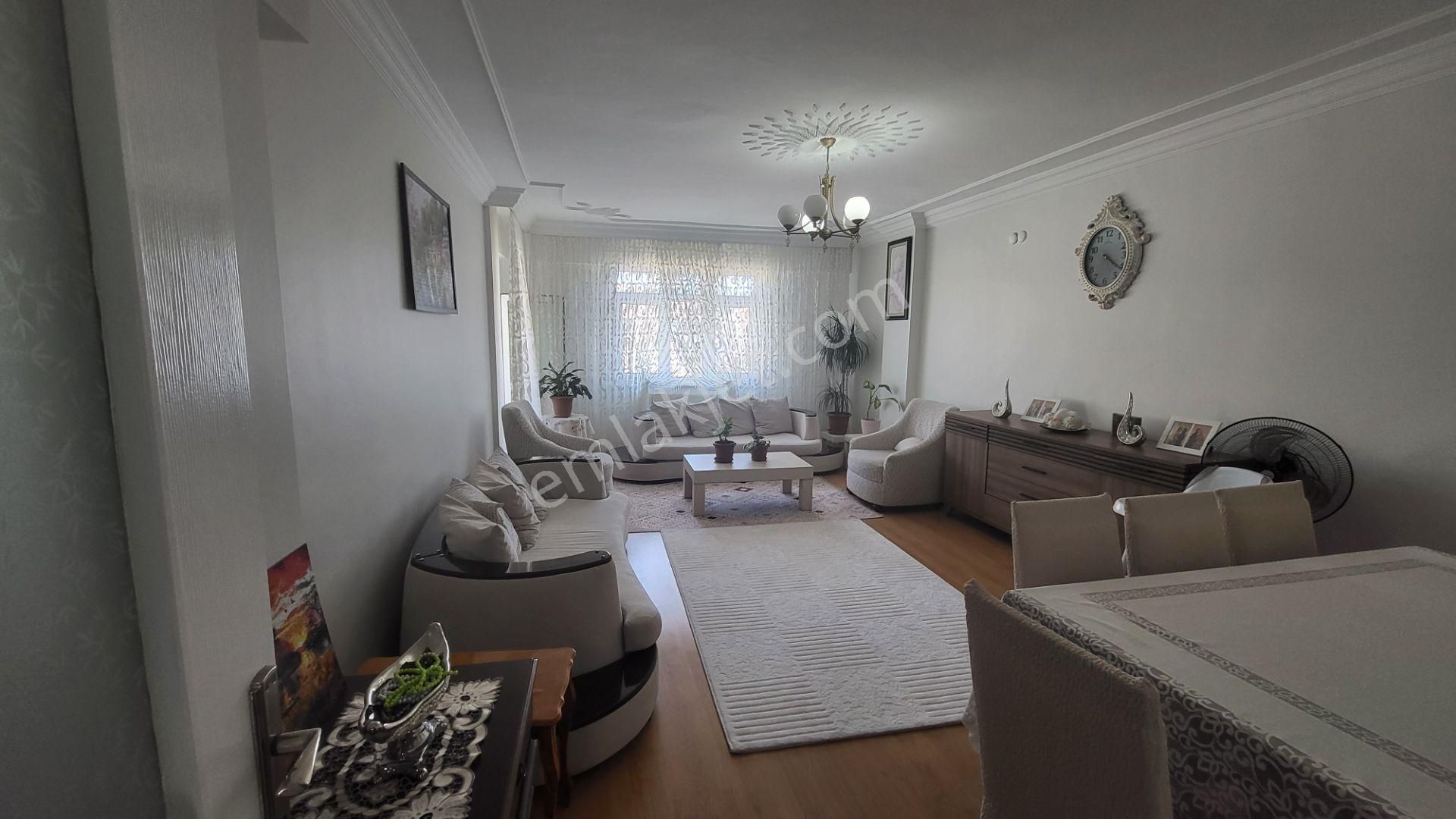 Zeytinburnu Gökalp Satılık 3+1 Daire 125 M2 Geniş Ferah