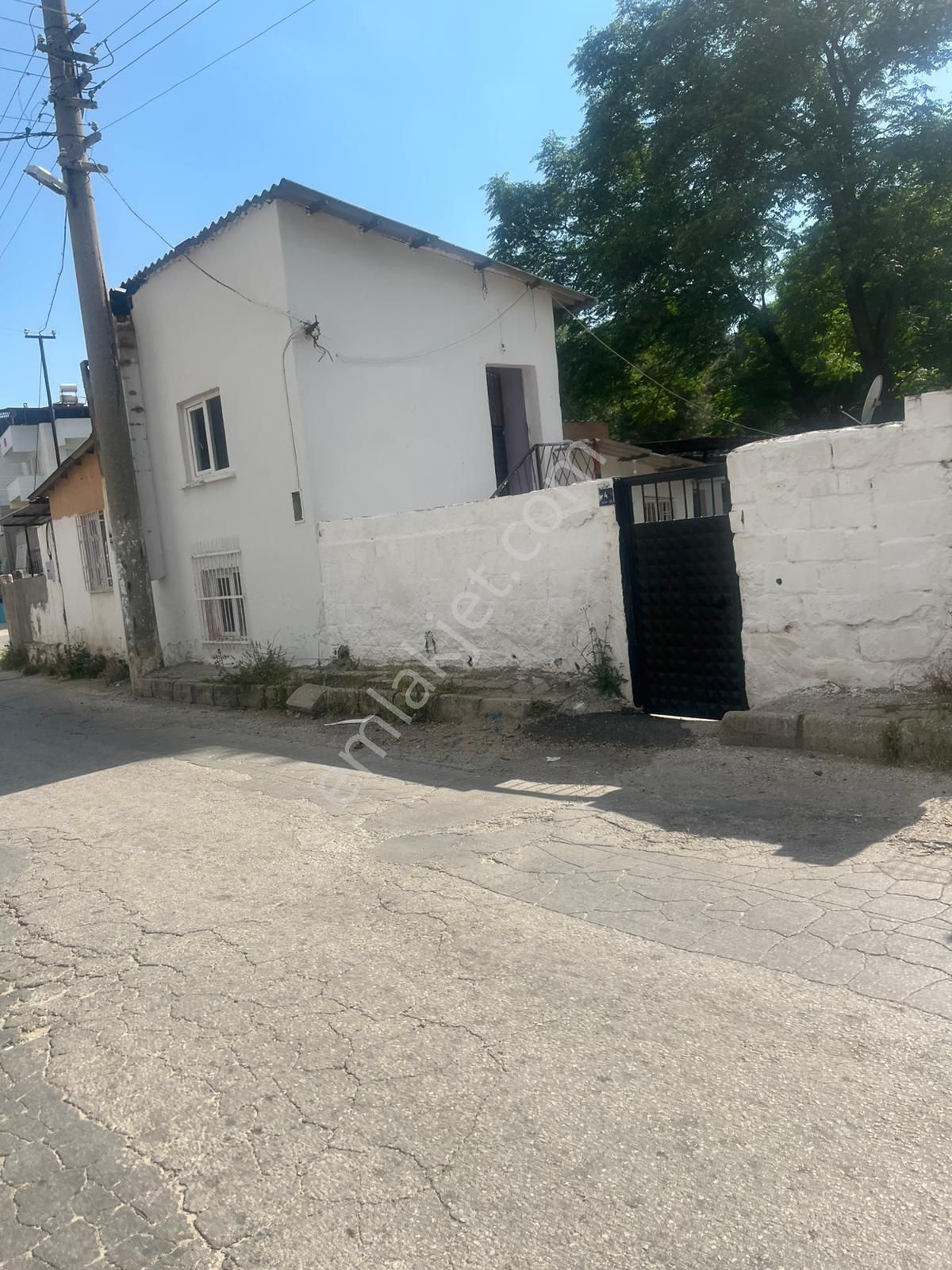 Şirin Evler Mahallesi Müstakil Ev Milet Bahcesin Yanı 148metrekare
