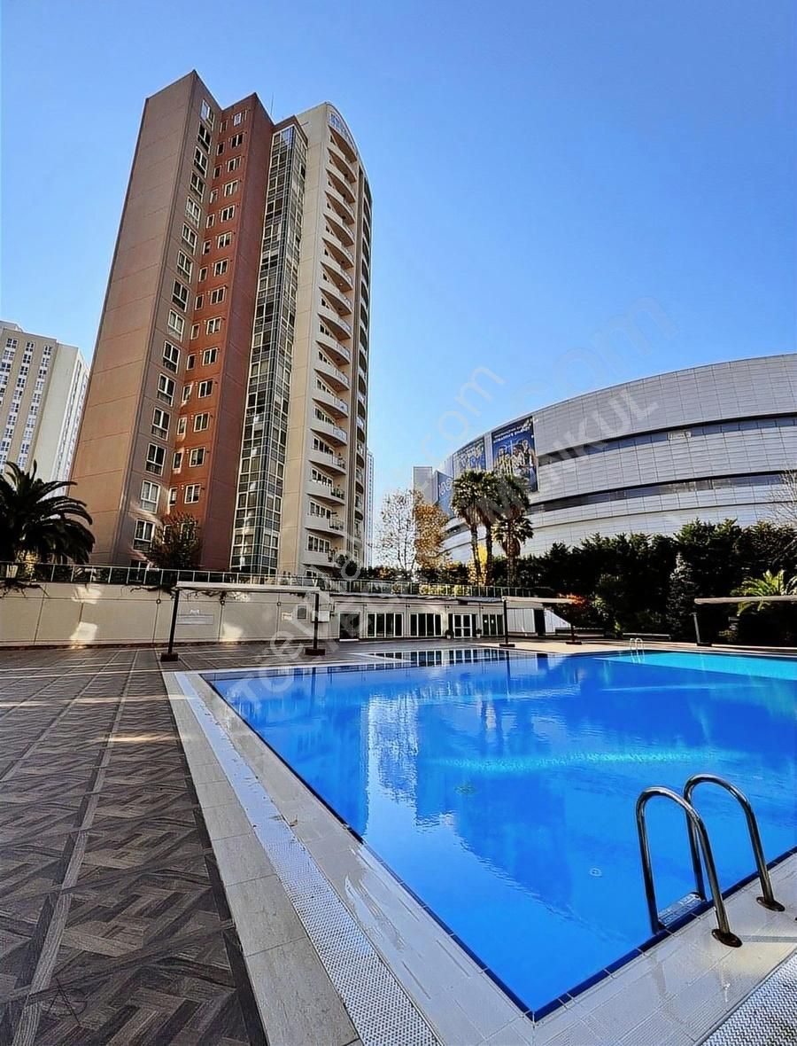 Ataşehir Ağaoğlu Dıamond 250 M2 5+1 Balkonlu Şehir Manzaralı