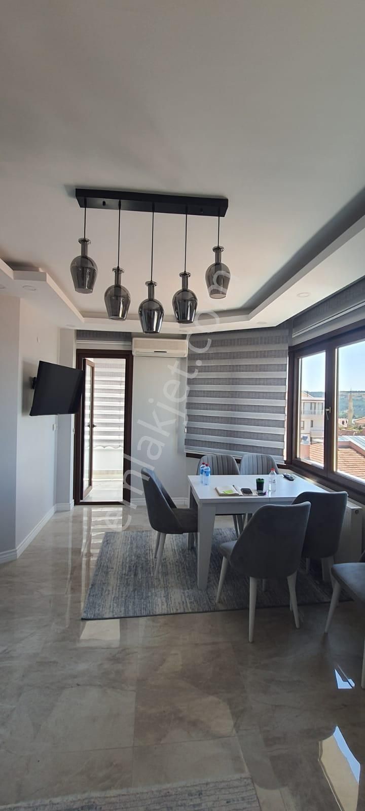 Çankaya Dikmen Caddesi Üzerinde Ful Eşyalı Kiralık Daire