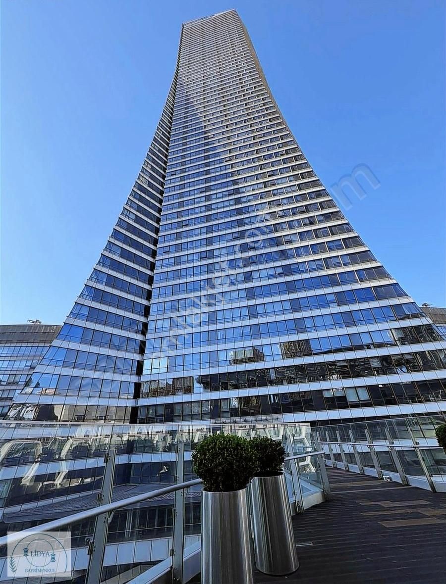 Metropol Ataşehir 34.kat Lüx Dizayn Prestijli Ofis 3.5 + 1
