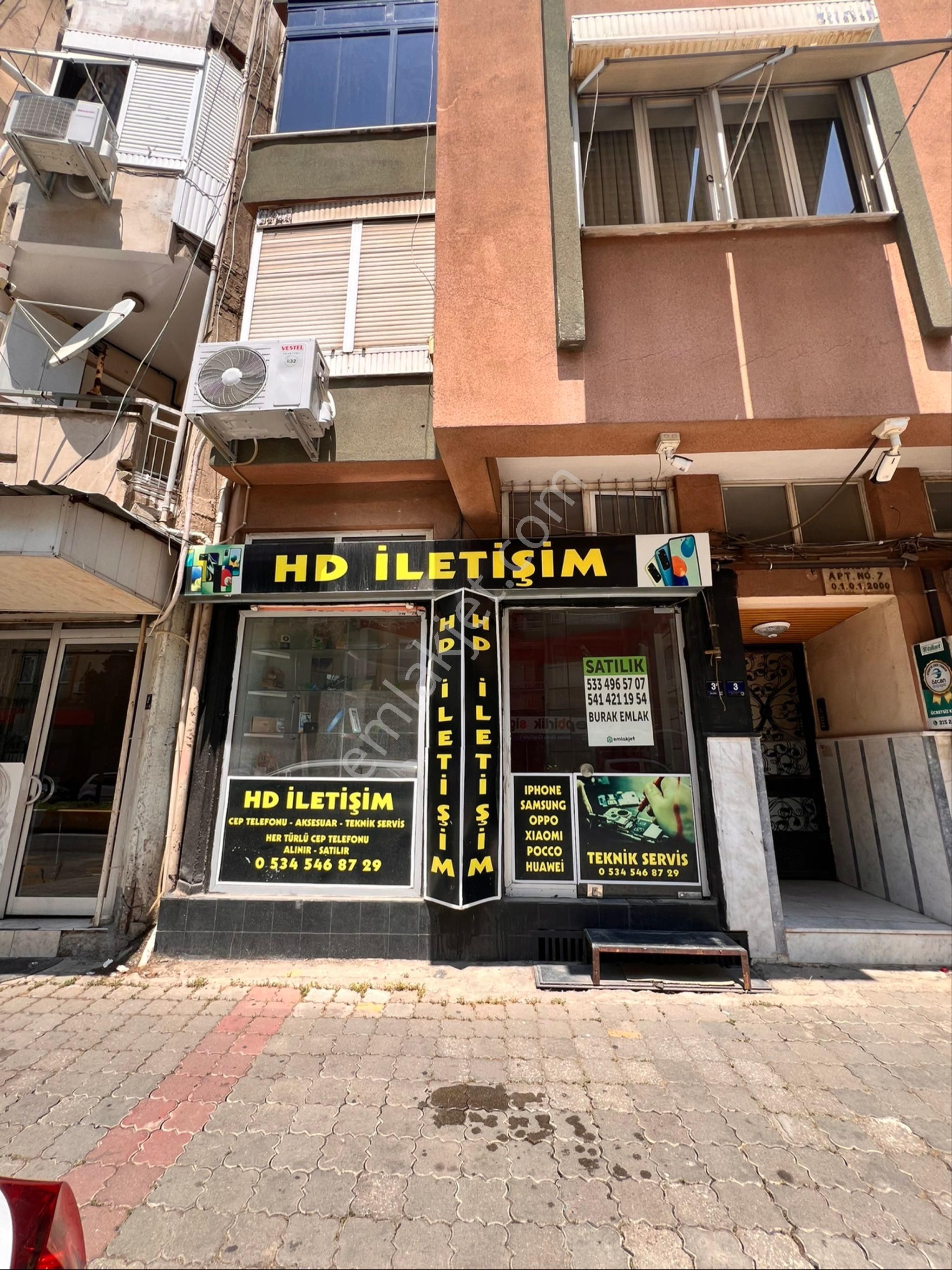 Çarşıda Cadde Üzerinde Dükkan