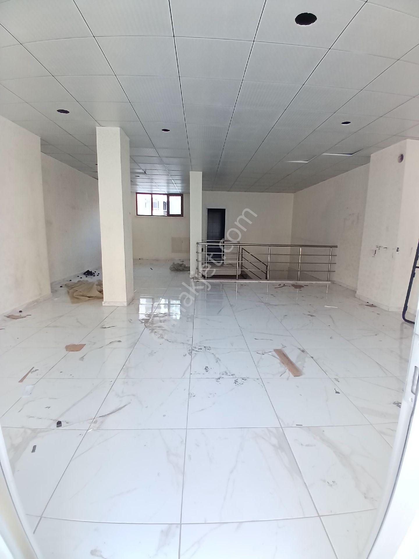 Mevlana Kültür Merkezi Karşısında 140 M2 Dükkan - Görsel 2